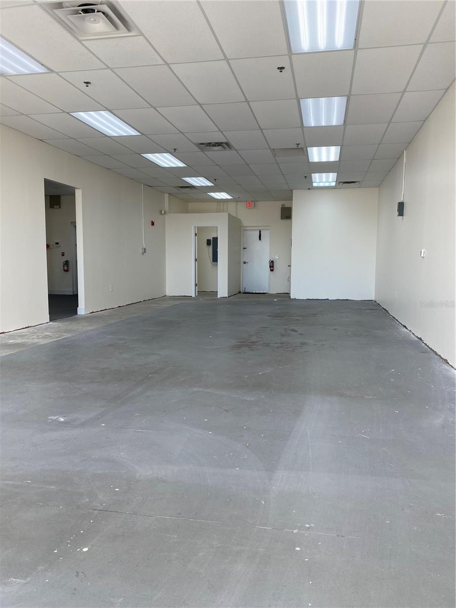 Image 2 of 6 For 12302 Roper Boulevard 103