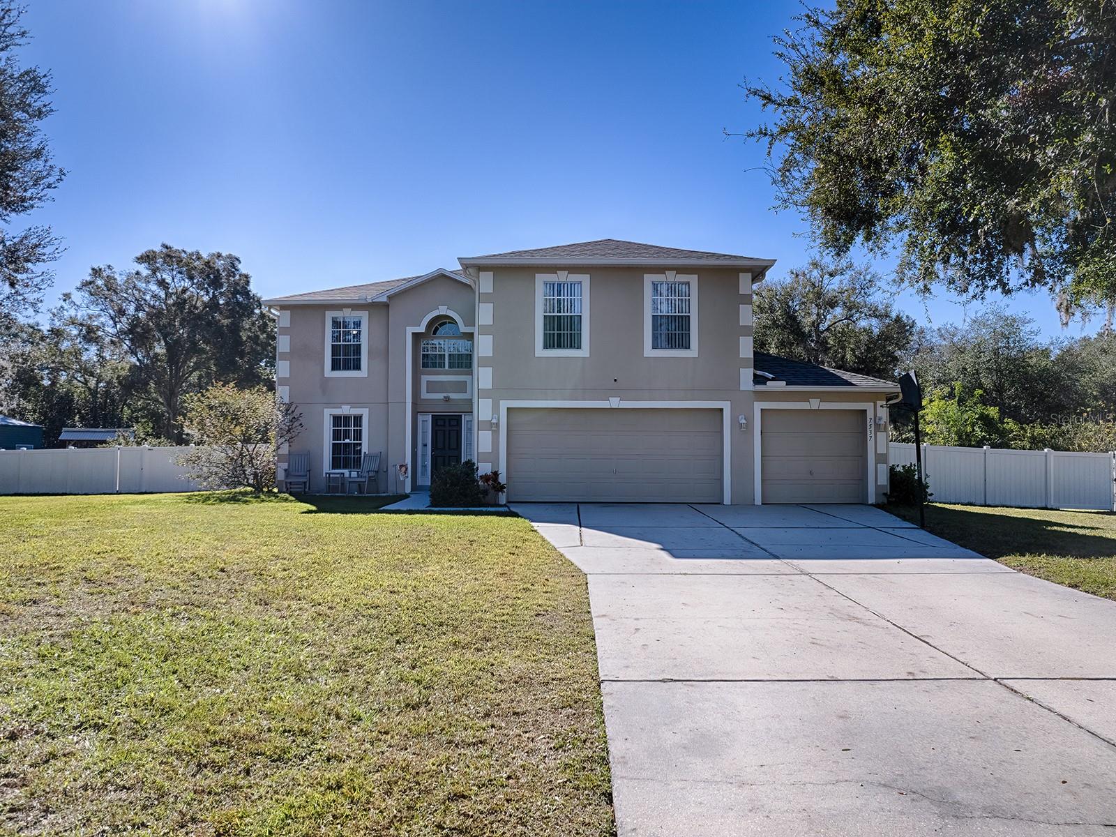 Details for 7537 Lake Andrea Circle, MOUNT DORA, FL 32757