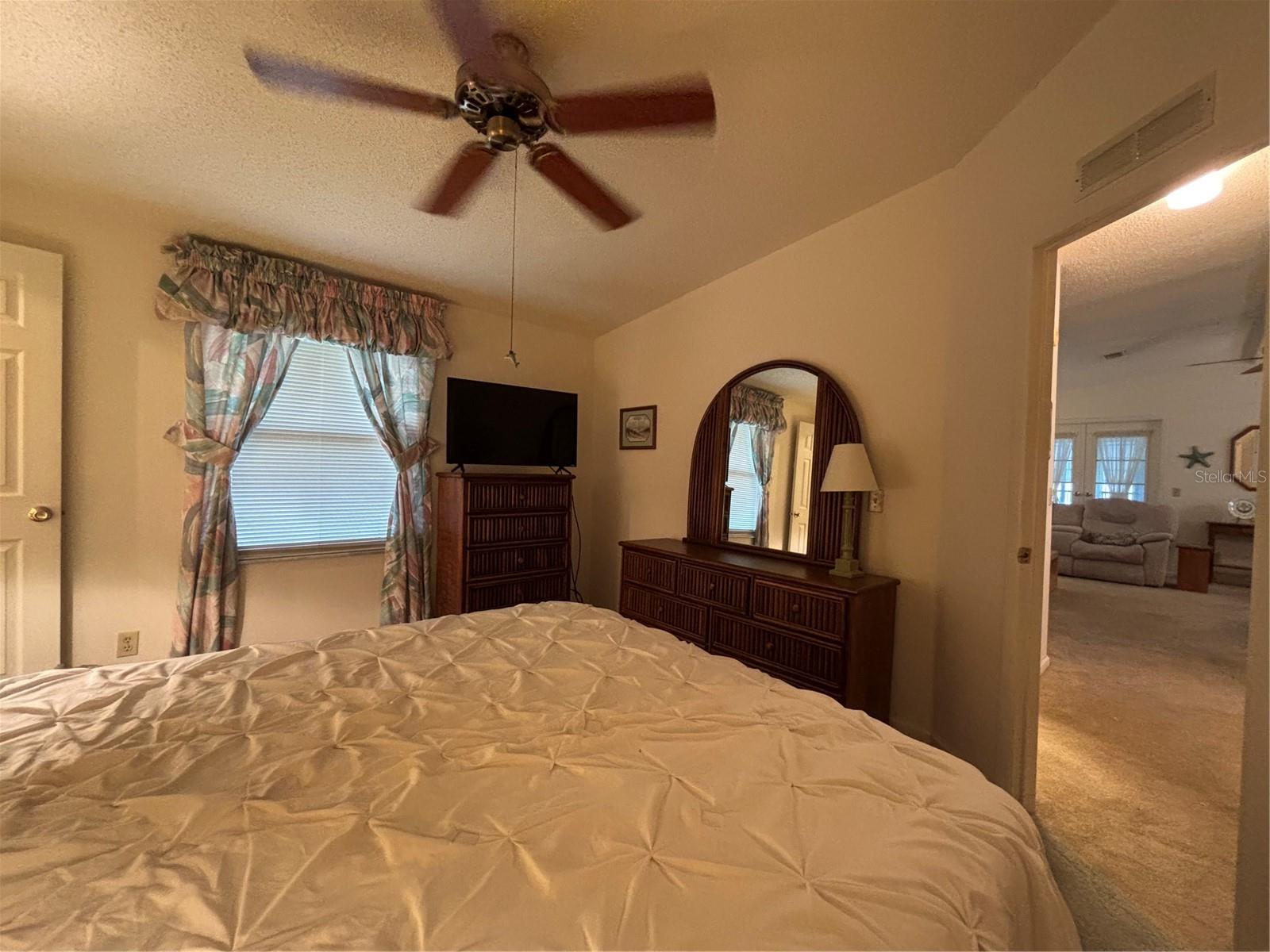 Image 18 of 27 For 1335 Schwartz Boulevard