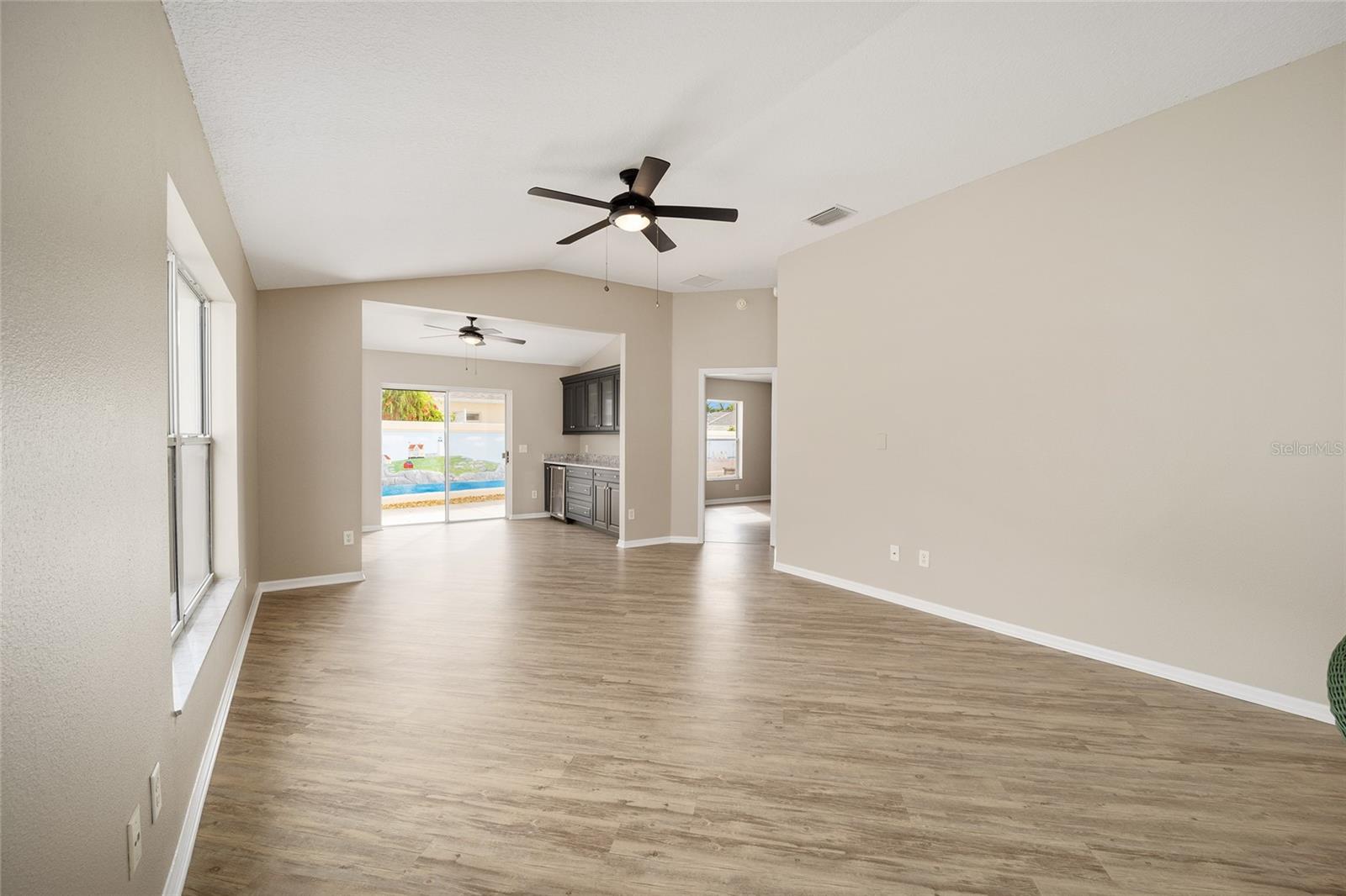 Image 17 of 47 For 17159 78th Crowfield Avenue