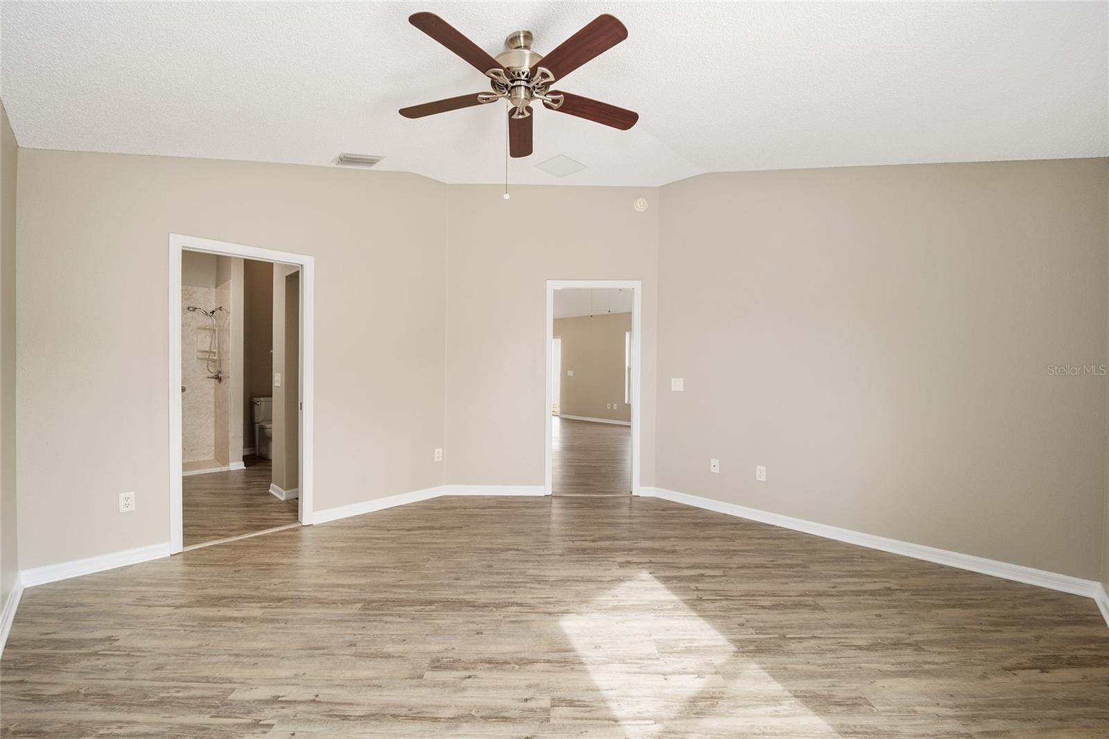 Image 22 of 47 For 17159 78th Crowfield Avenue