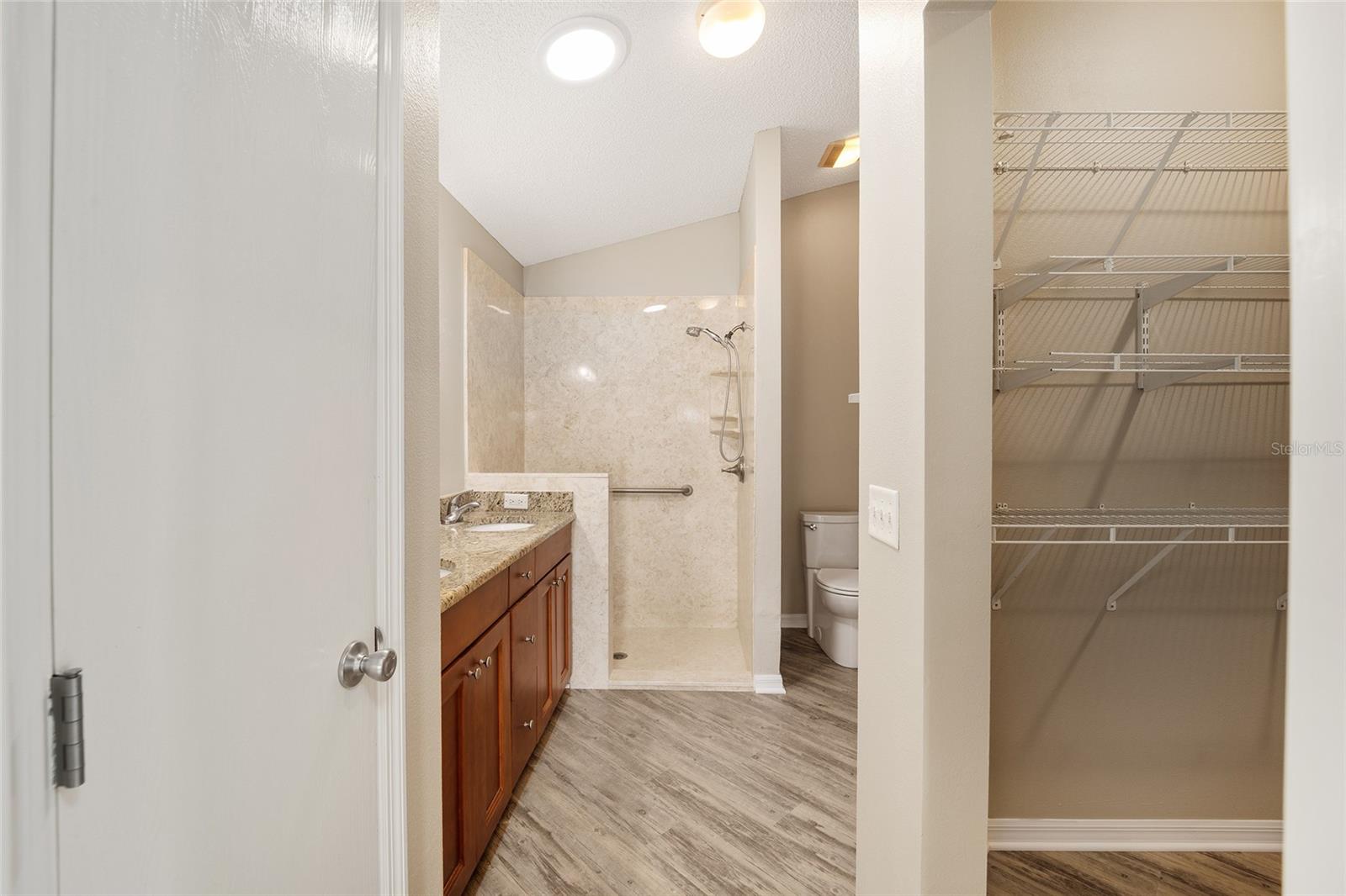 Image 23 of 47 For 17159 78th Crowfield Avenue