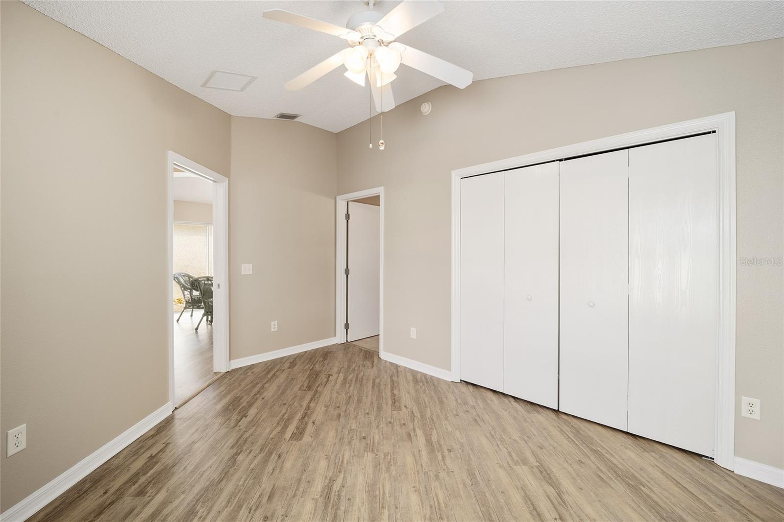 Image 27 of 47 For 17159 78th Crowfield Avenue