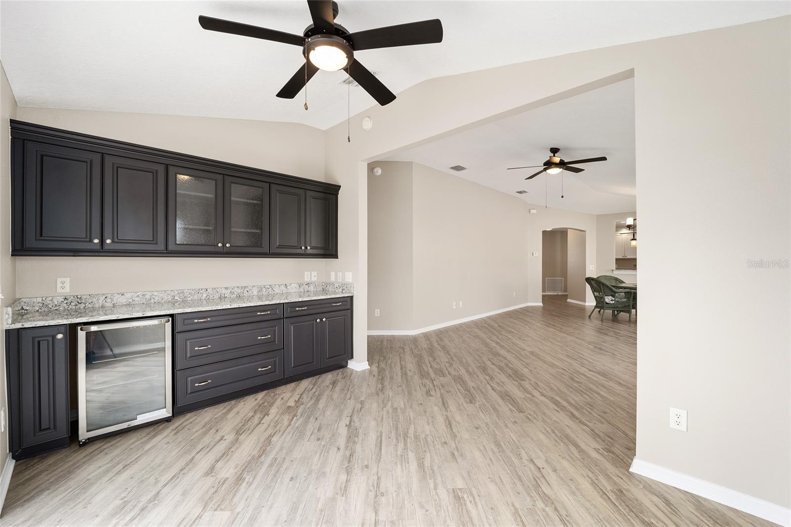 Image 32 of 47 For 17159 78th Crowfield Avenue