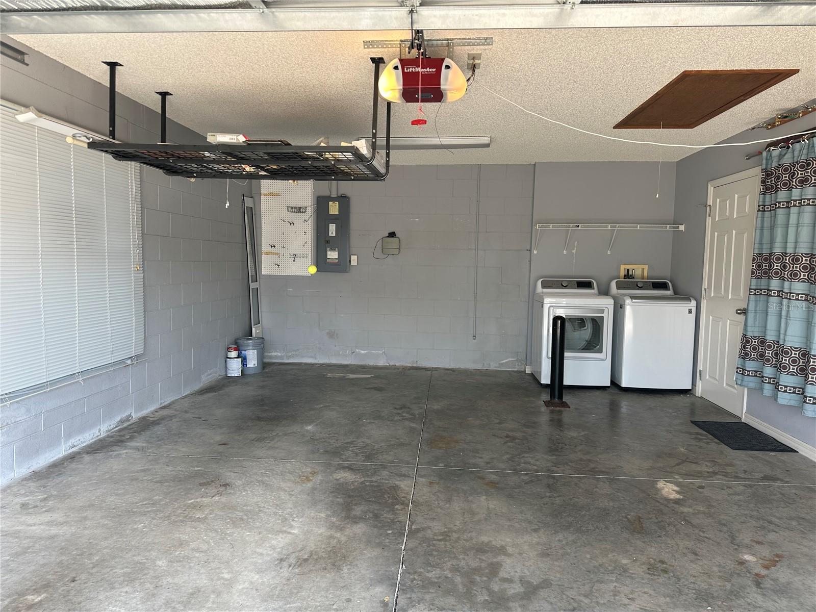 Image 33 of 47 For 17159 78th Crowfield Avenue