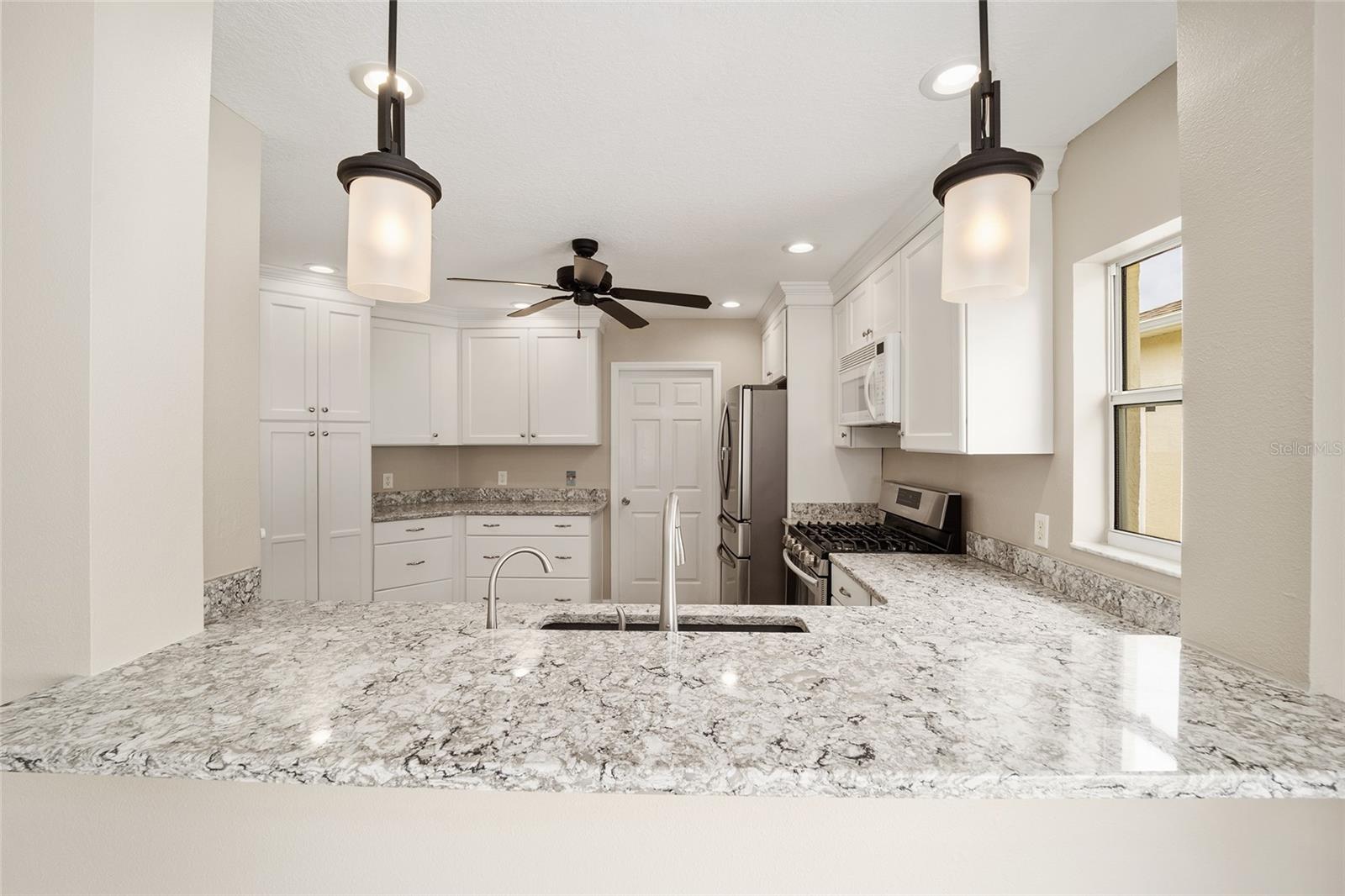 Image 9 of 47 For 17159 78th Crowfield Avenue