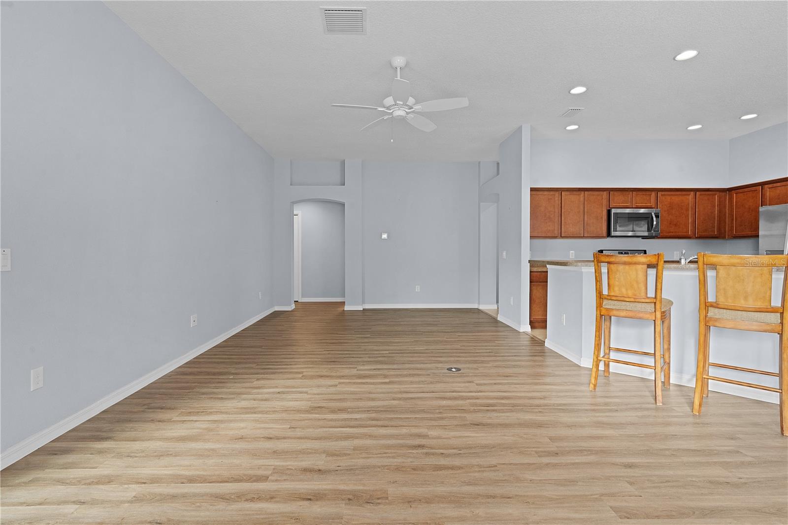 Image 12 of 50 For 9224 167th Ford Street