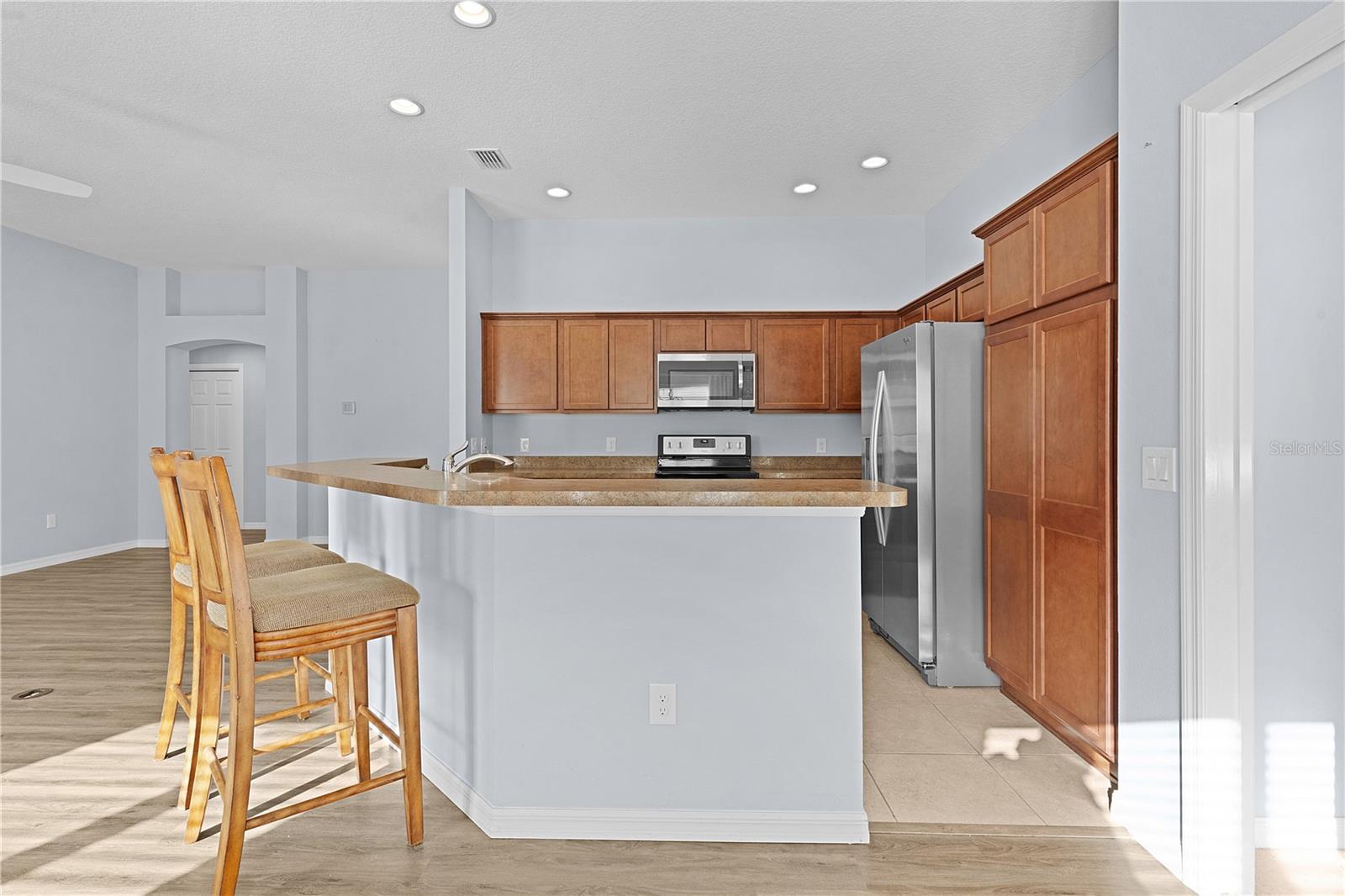 Image 18 of 50 For 9224 167th Ford Street