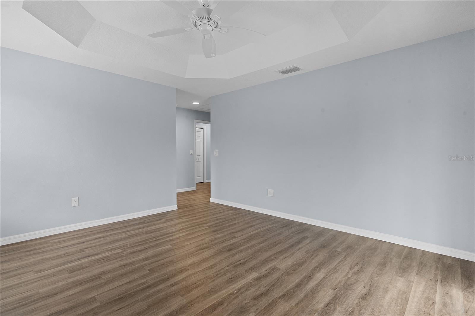 Image 23 of 50 For 9224 167th Ford Street
