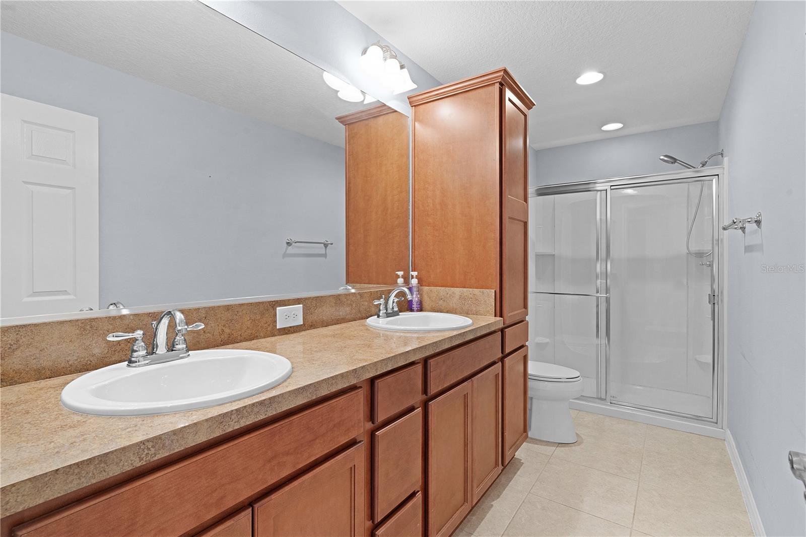 Image 25 of 50 For 9224 167th Ford Street