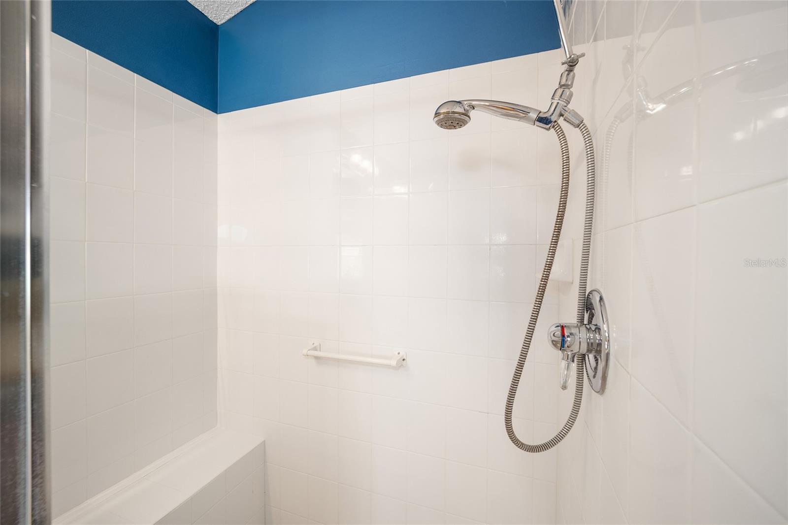 Image 25 of 46 For 17113 78th Larchmont Court