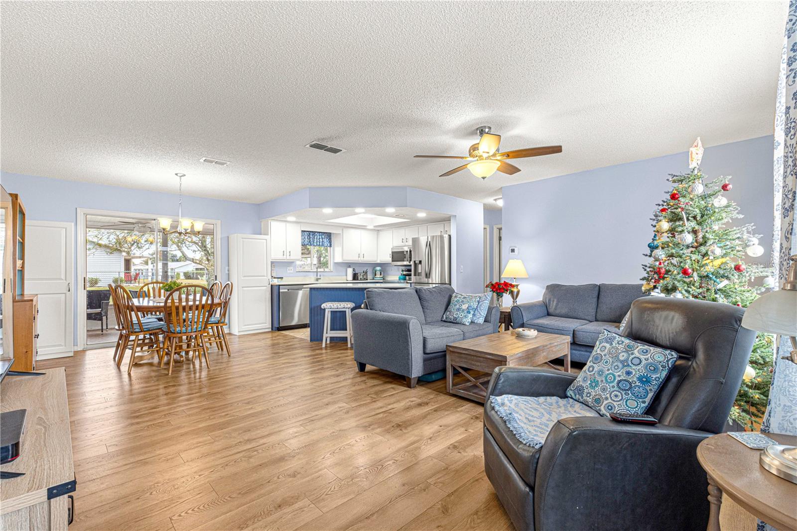 Image 18 of 54 For 17925 100th Terrace