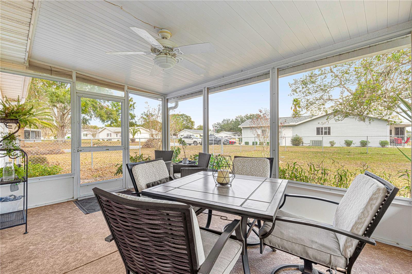 Image 20 of 54 For 17925 100th Terrace
