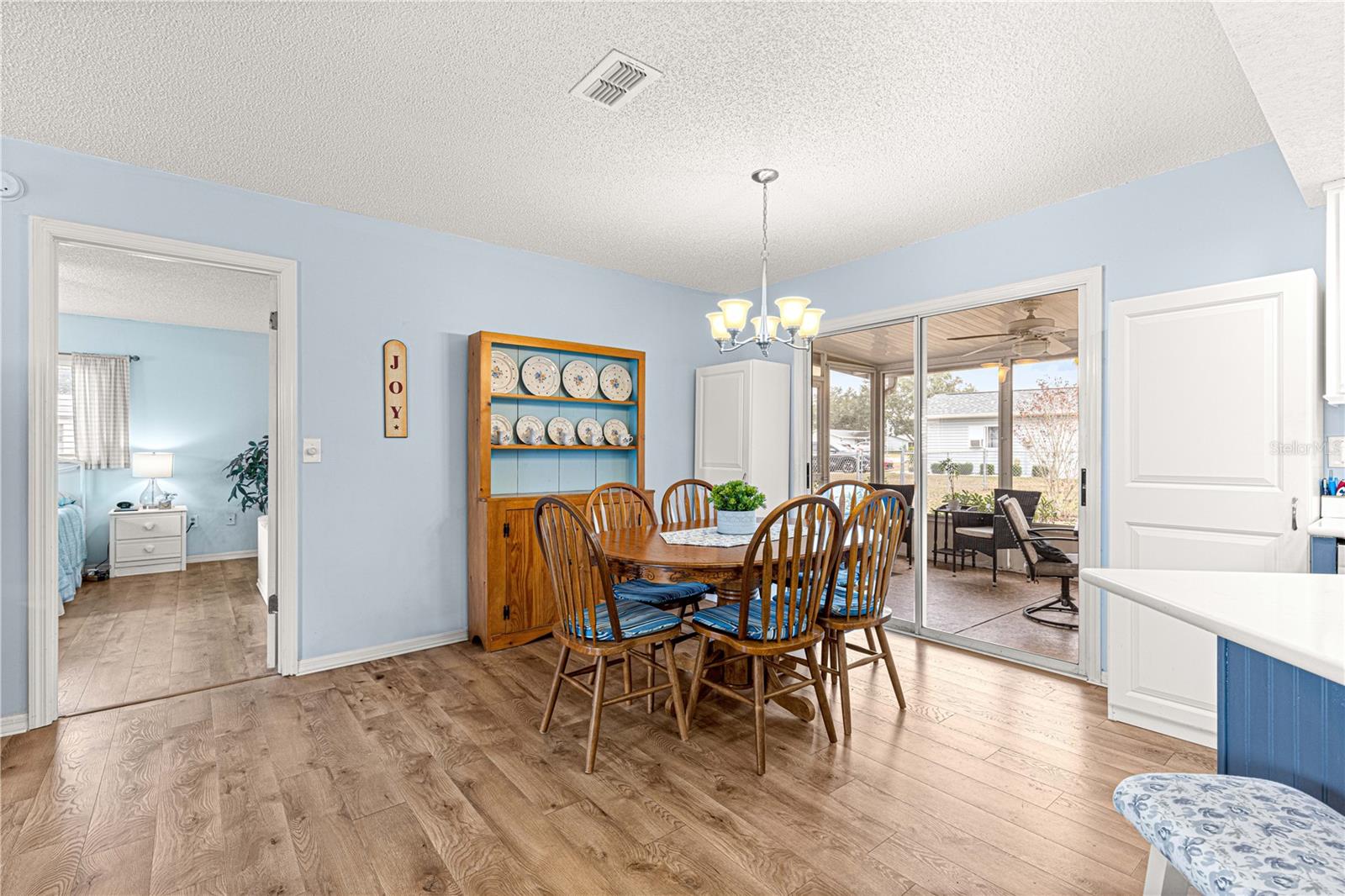 Image 33 of 54 For 17925 100th Terrace