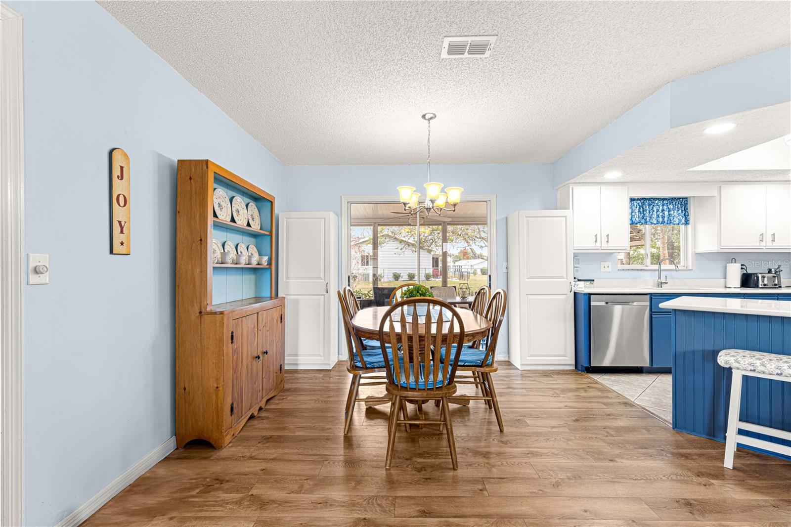 Image 34 of 54 For 17925 100th Terrace