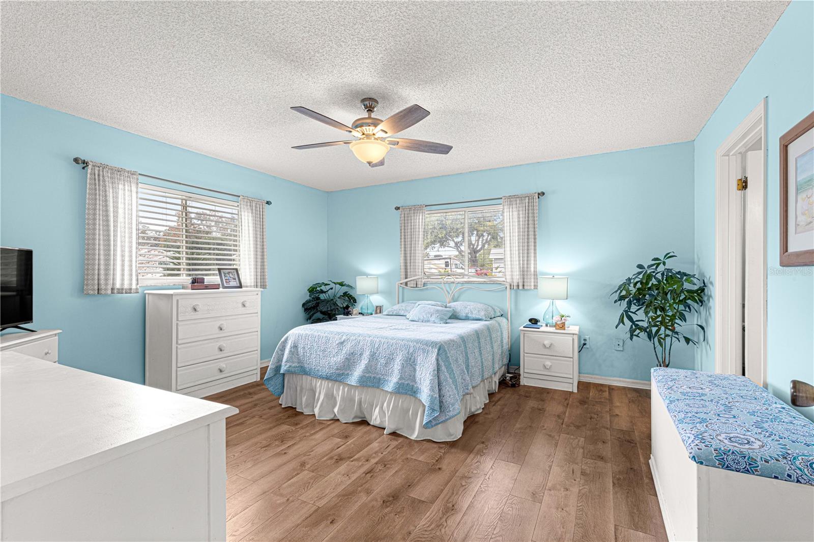 Image 45 of 54 For 17925 100th Terrace