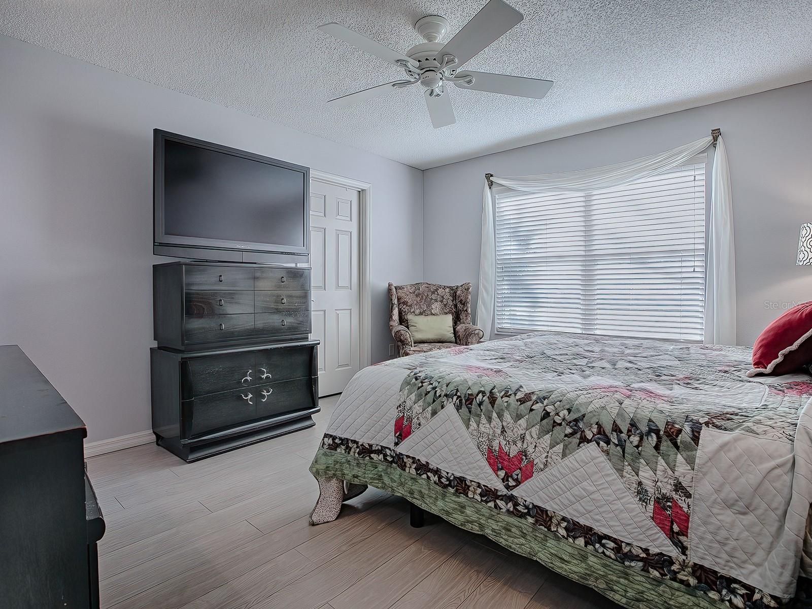 Image 23 of 46 For 17242 94th Coults Circle