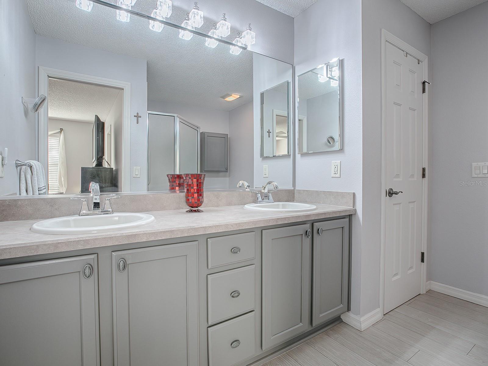 Image 26 of 46 For 17242 94th Coults Circle