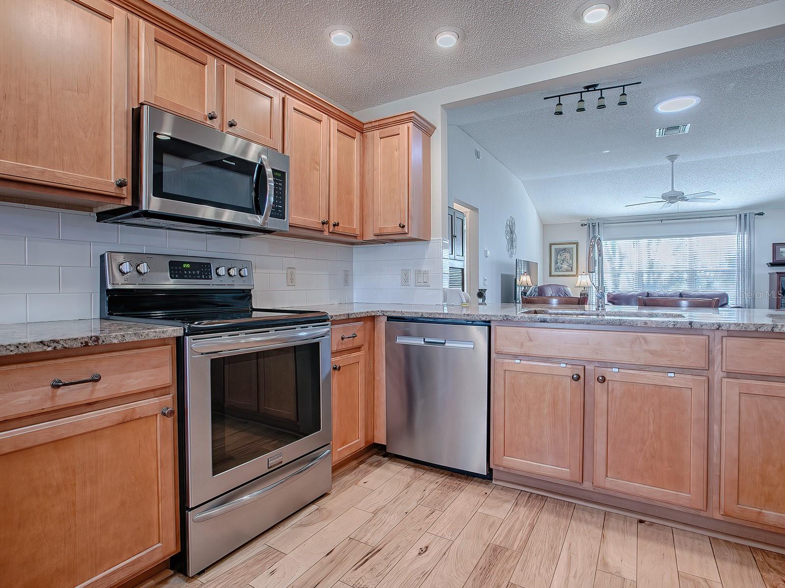 Image 7 of 46 For 17242 94th Coults Circle