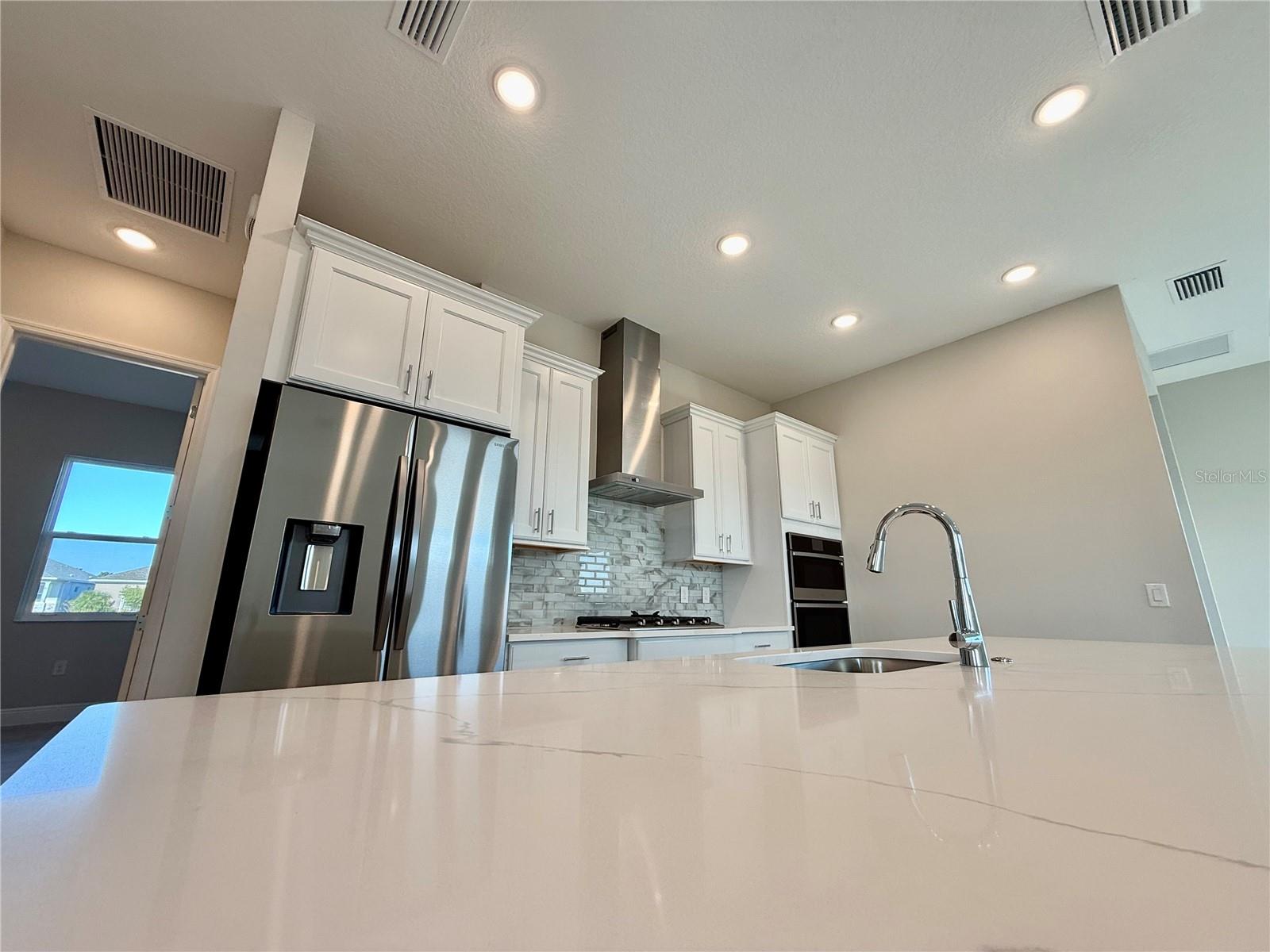 Image 11 of 52 For 8592 Hempstead Way