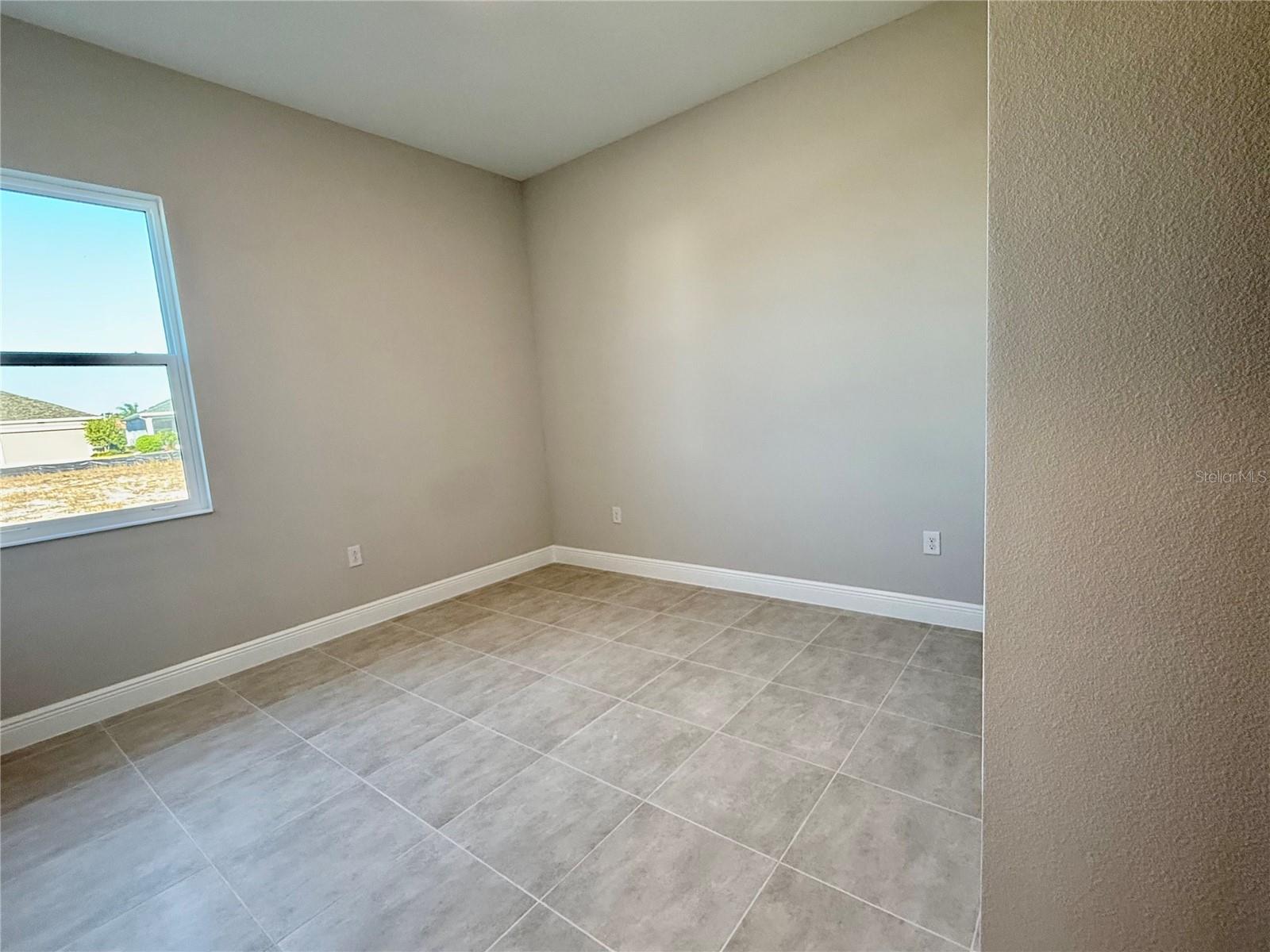 Image 19 of 52 For 8592 Hempstead Way