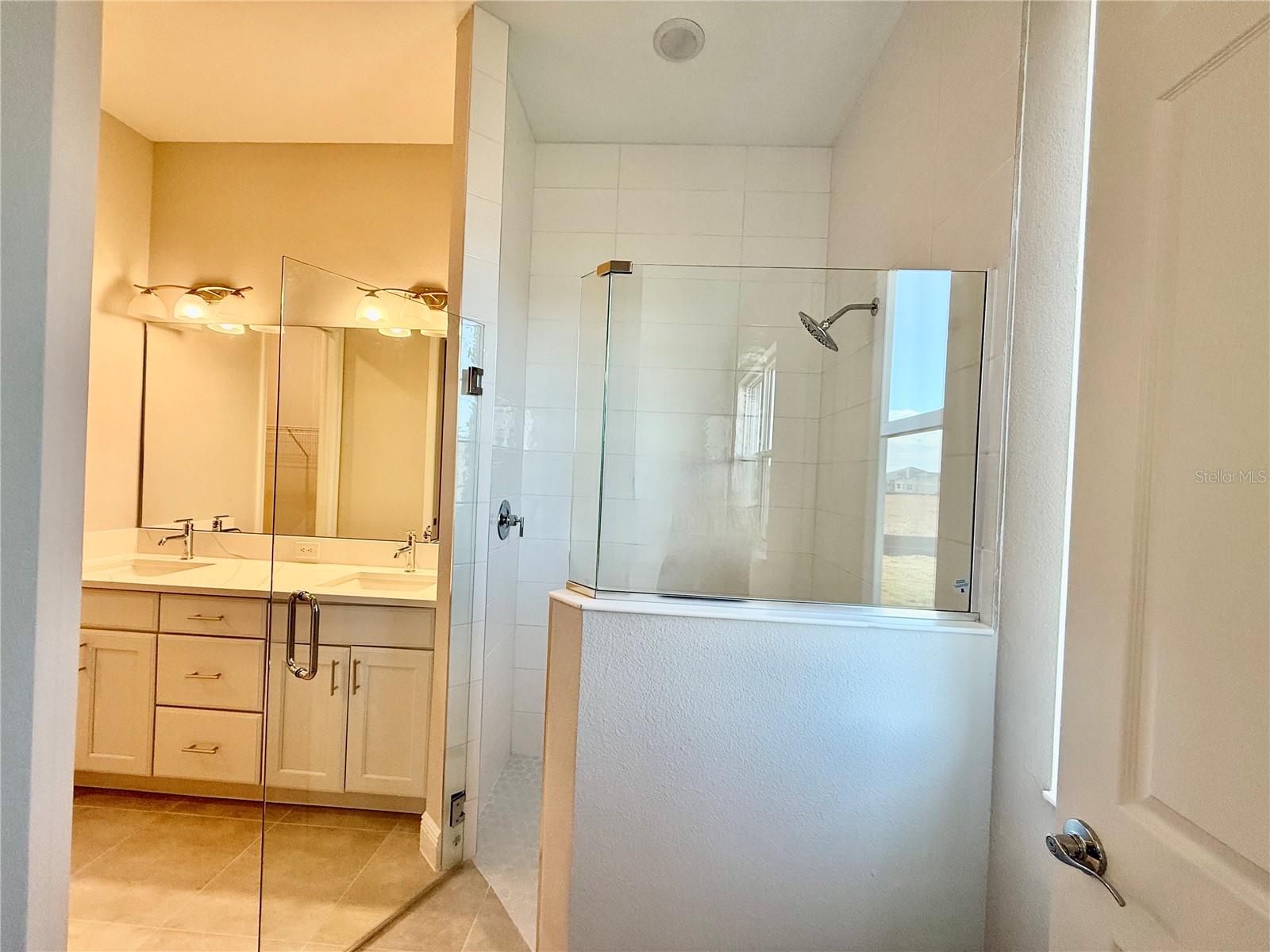 Image 22 of 52 For 8592 Hempstead Way