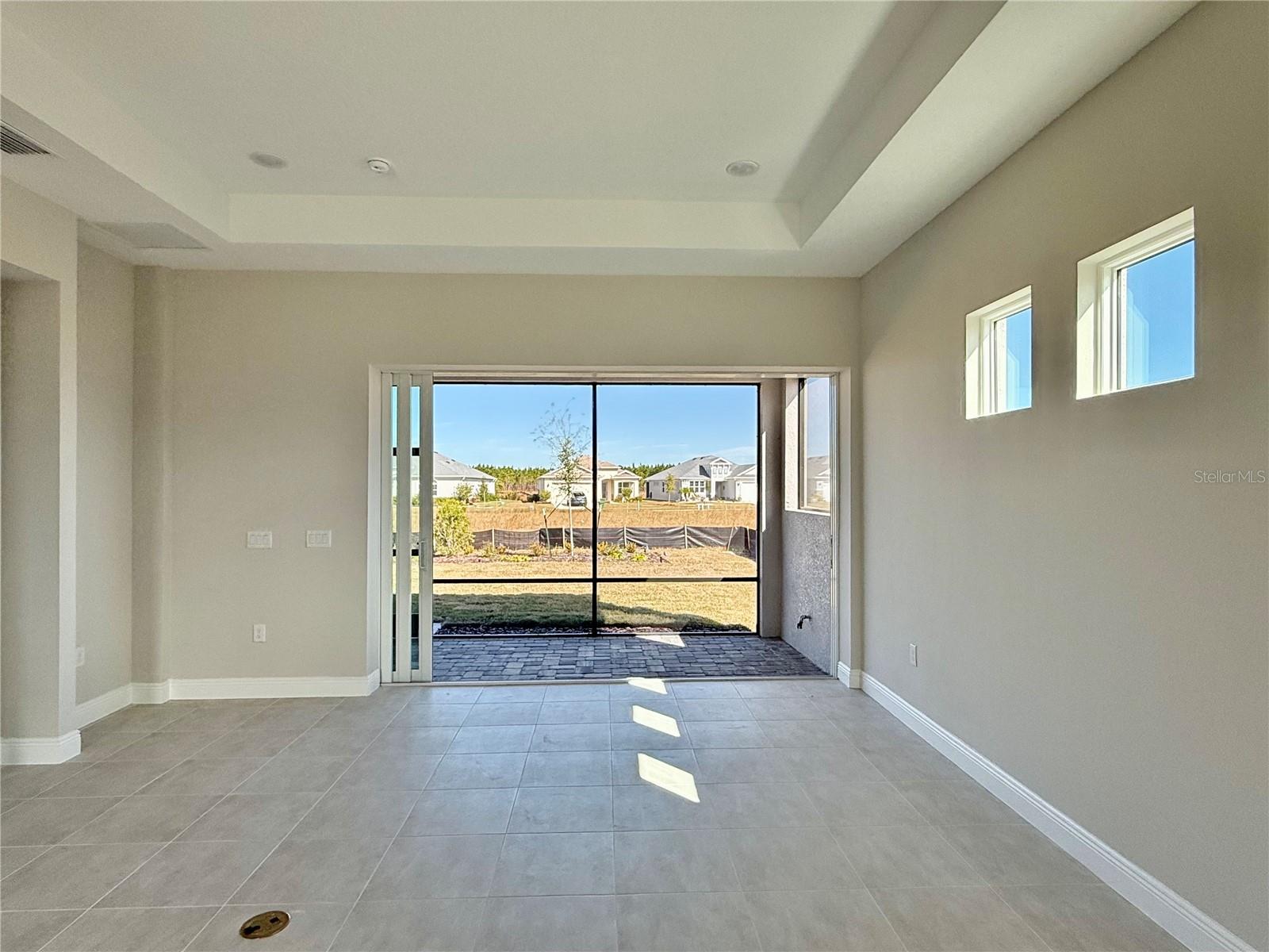 Image 6 of 52 For 8592 Hempstead Way