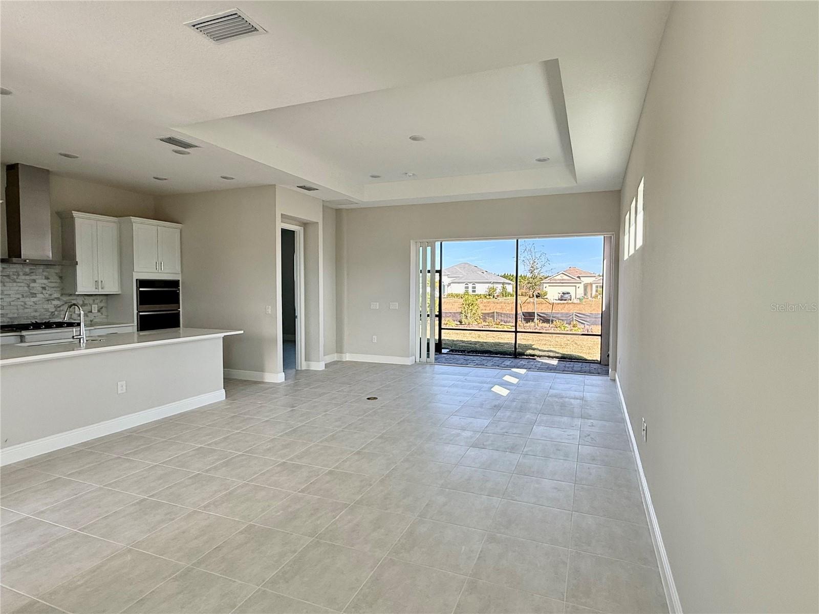 Image 7 of 52 For 8592 Hempstead Way