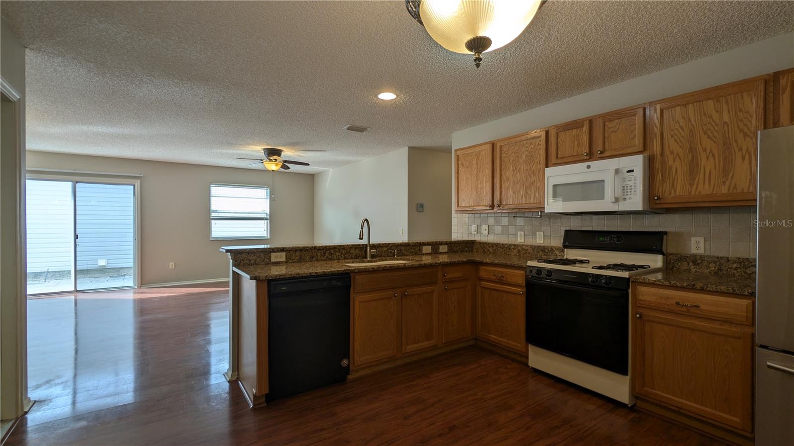 Image 11 of 32 For 3449 Roanoke Street