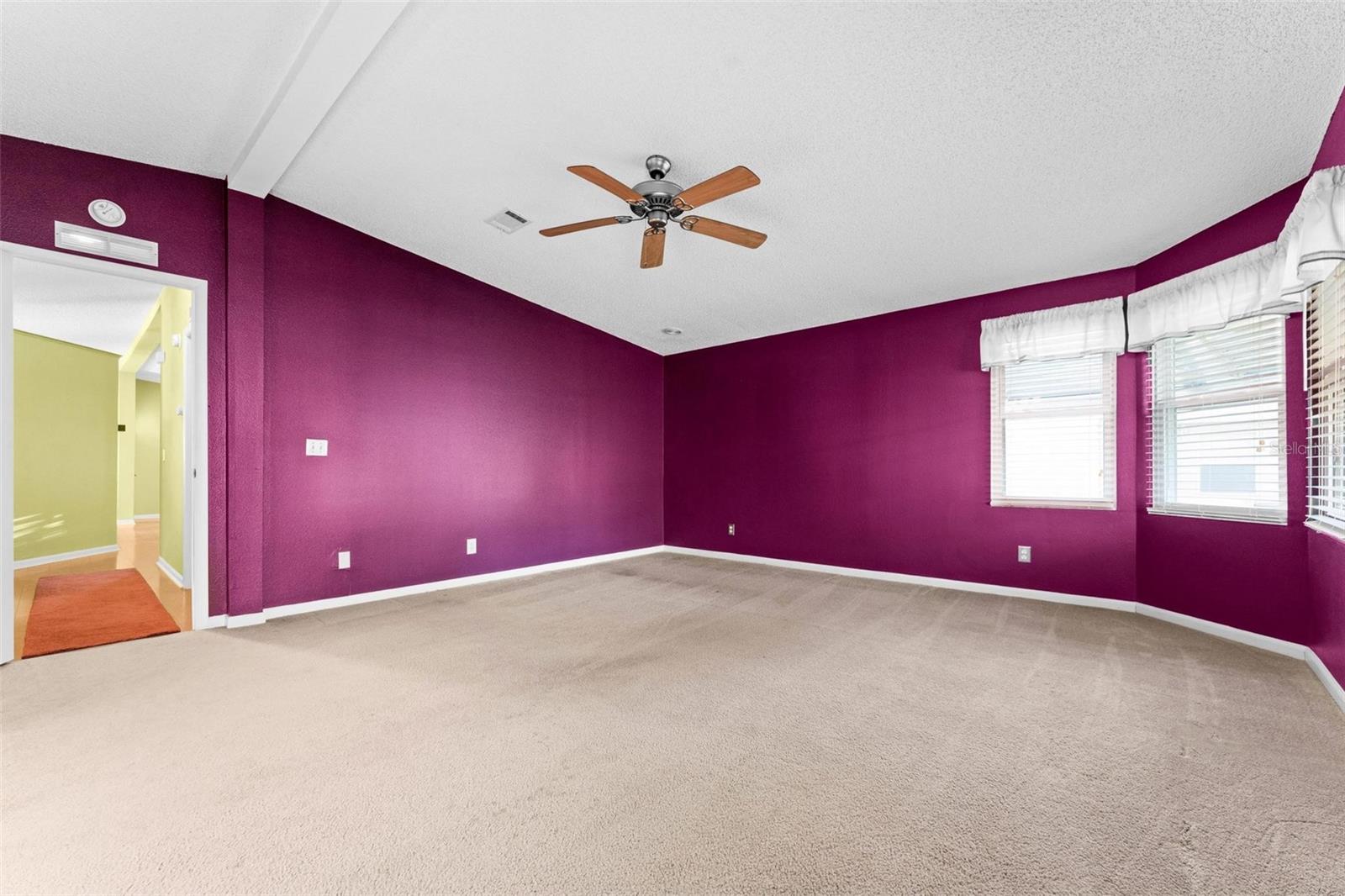 Image 26 of 61 For 1121 Paradise Drive