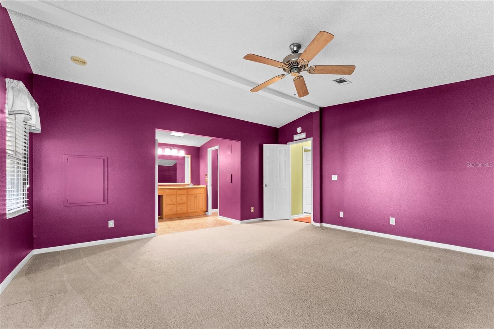 Image 28 of 61 For 1121 Paradise Drive