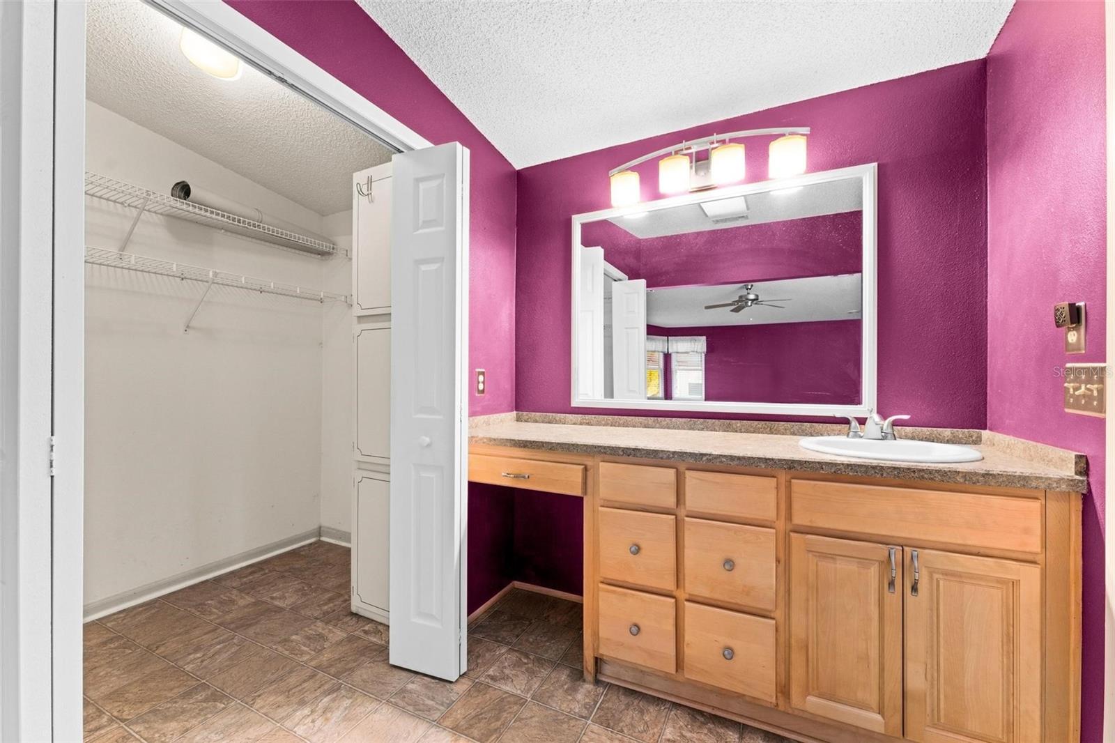 Image 33 of 61 For 1121 Paradise Drive