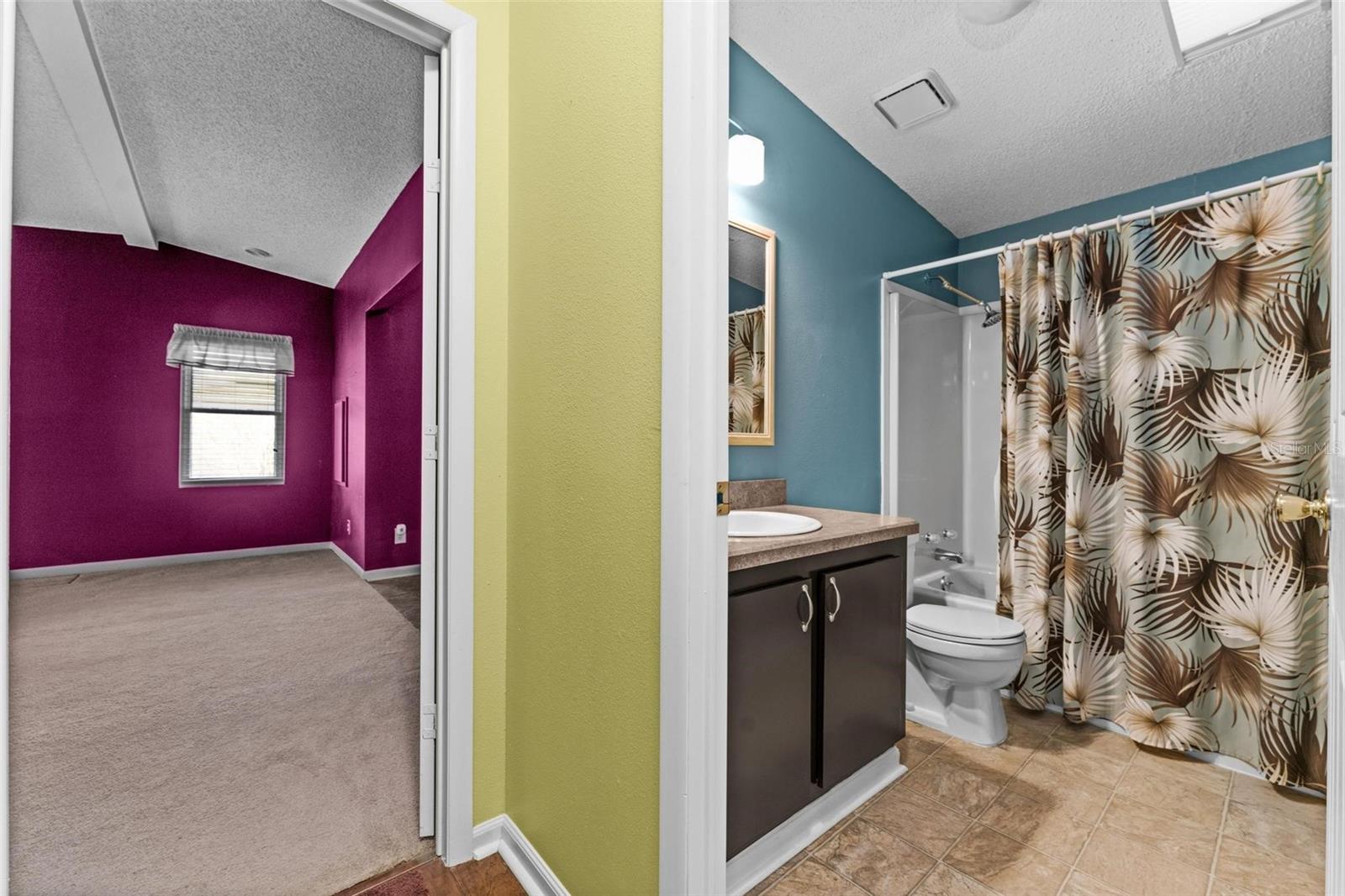 Image 36 of 61 For 1121 Paradise Drive