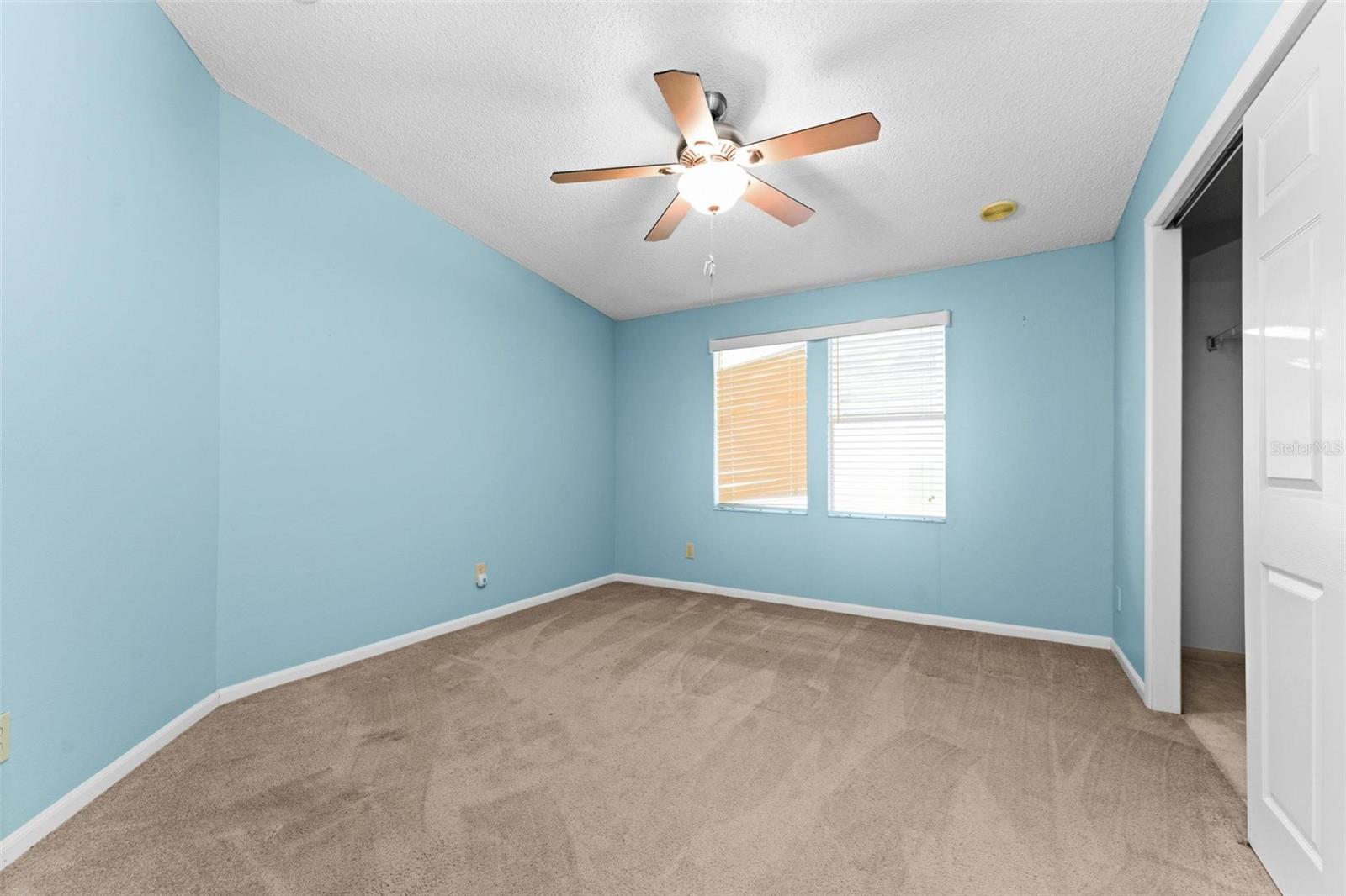 Image 40 of 61 For 1121 Paradise Drive