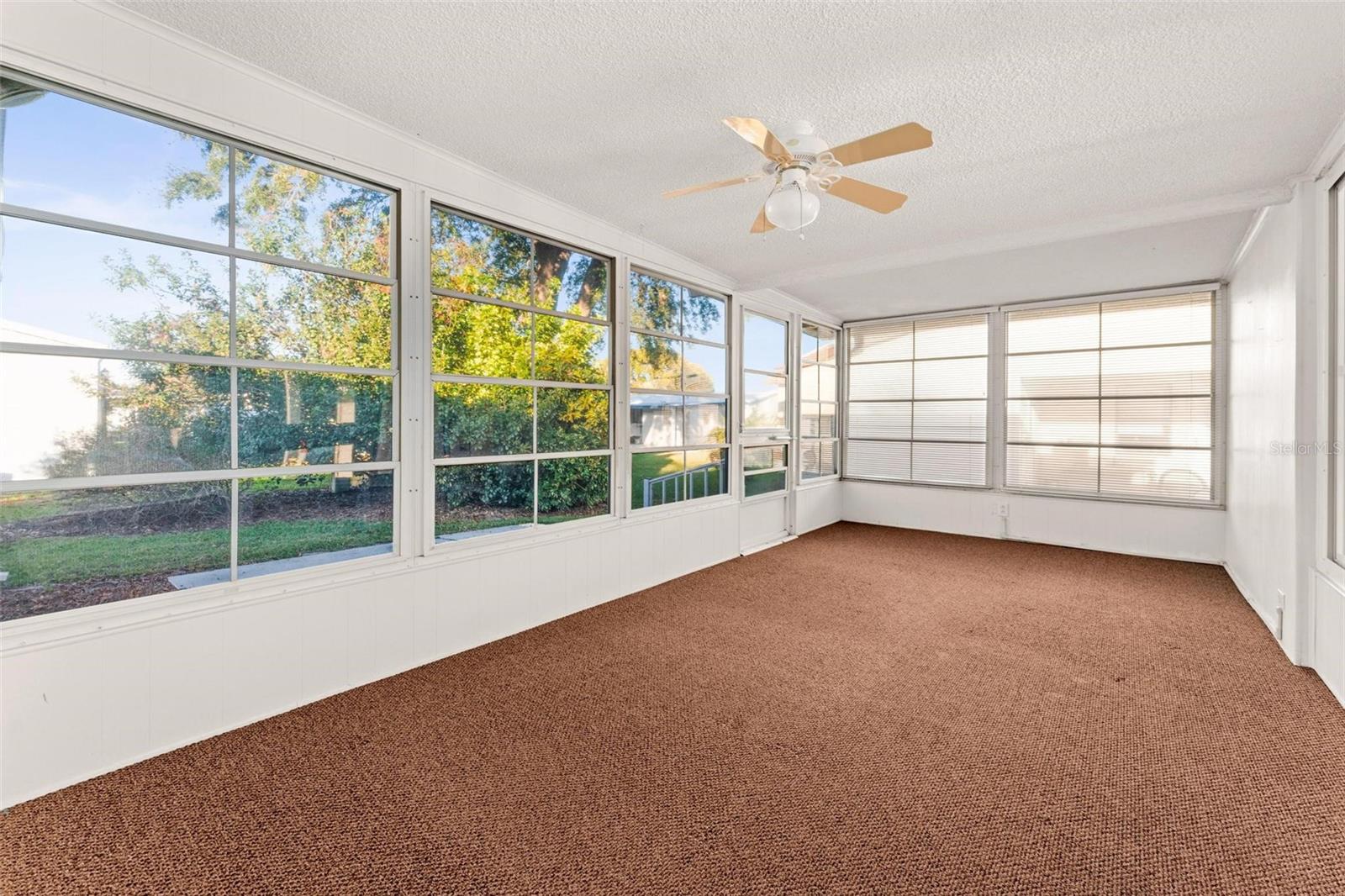 Image 42 of 61 For 1121 Paradise Drive