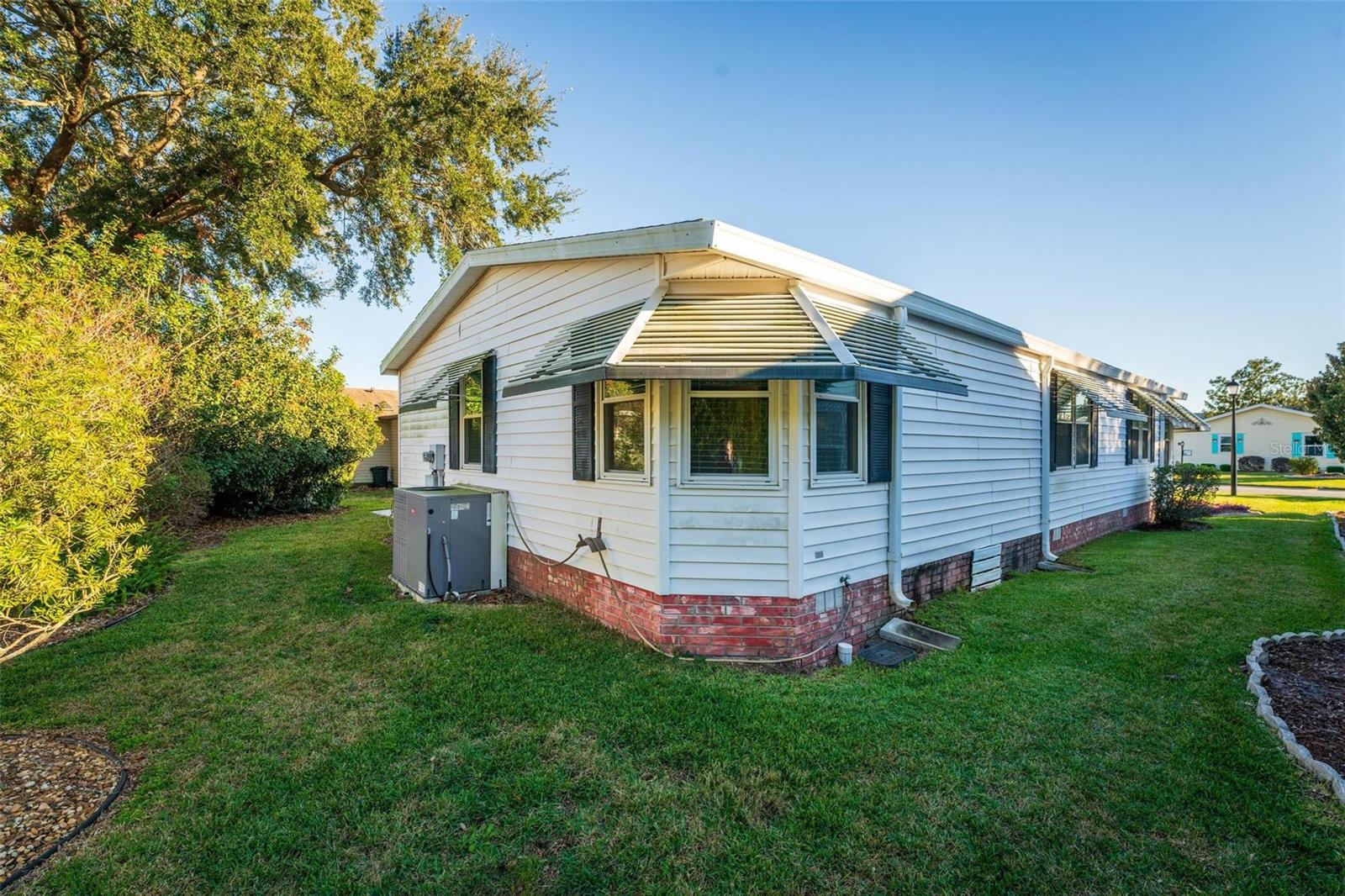 Image 46 of 61 For 1121 Paradise Drive