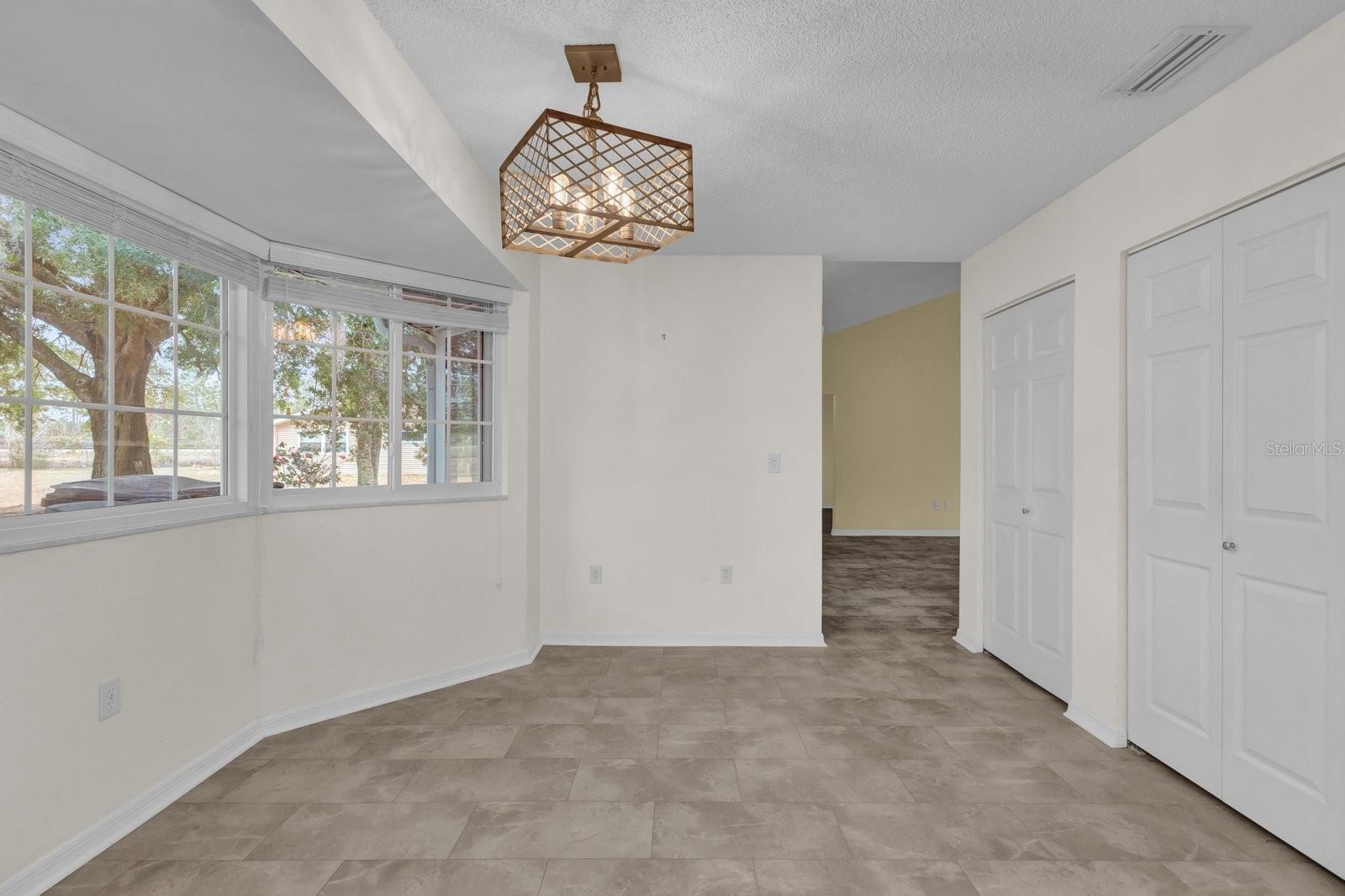 Image 11 of 35 For 11631 82nd Terrace