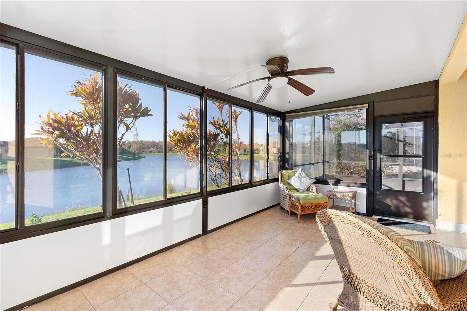 Image 19 of 27 For 233 Monterey Street