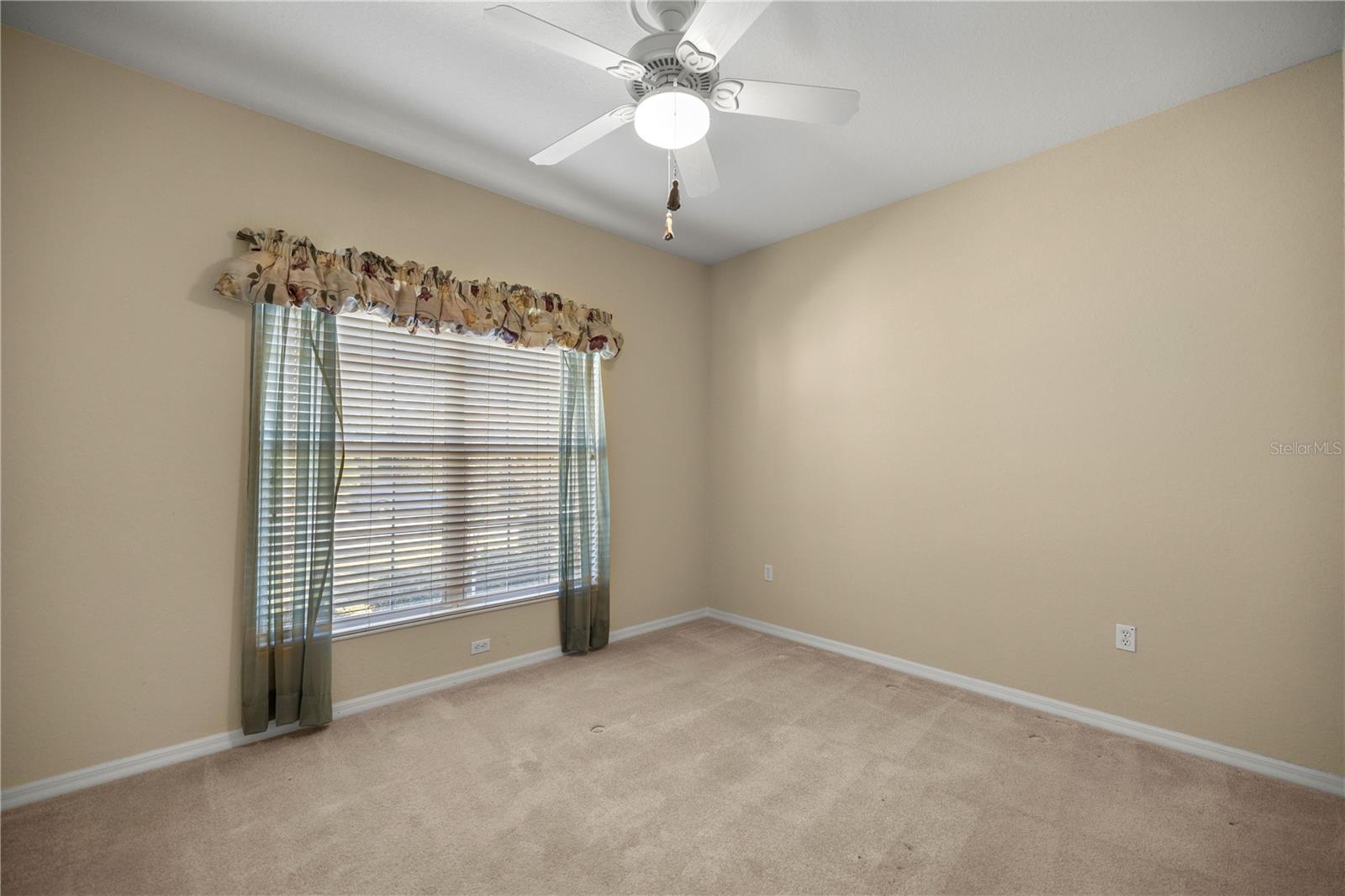 Image 18 of 57 For 9565 124th Loop