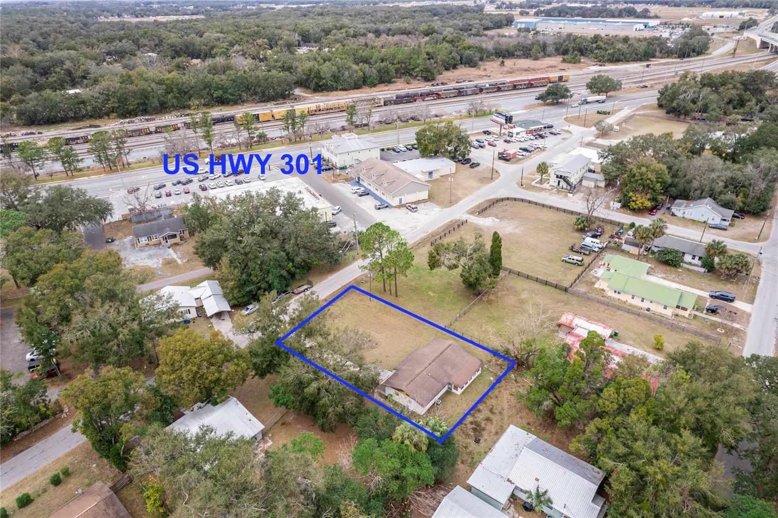 Image 4 of 25 For 712 Old Wire Road