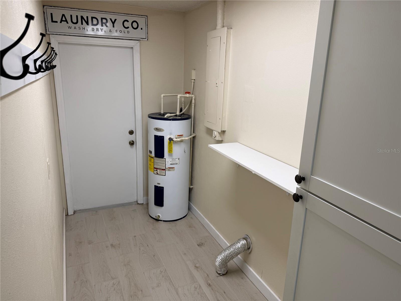 Image 54 of 63 For 403 Palm Avenue