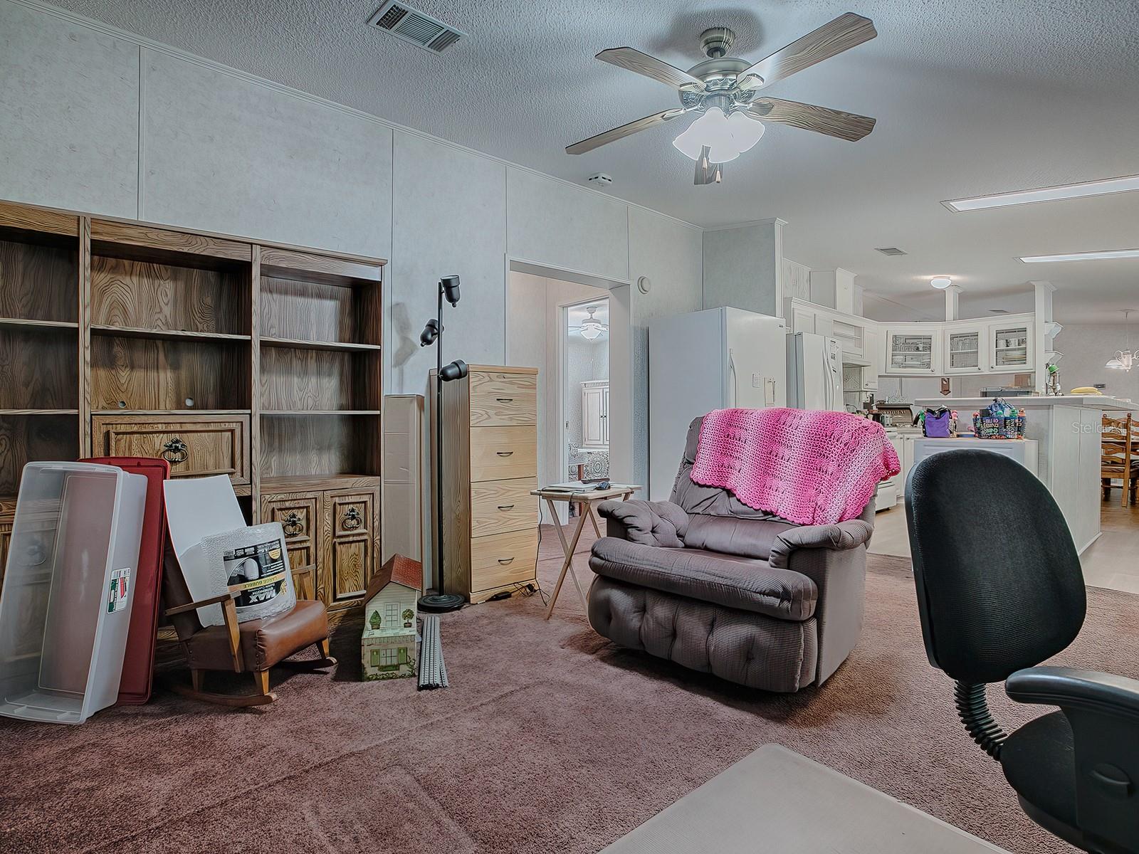 Listing photo id 17 for 3284 20th Lane
