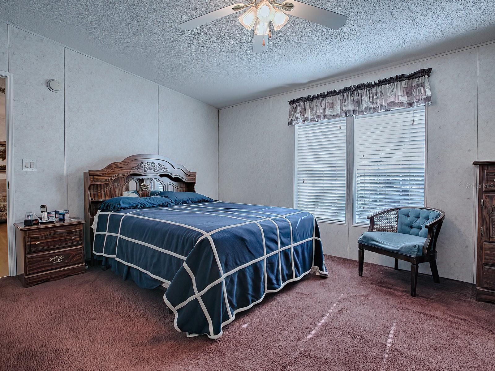 Listing photo id 20 for 3284 20th Lane