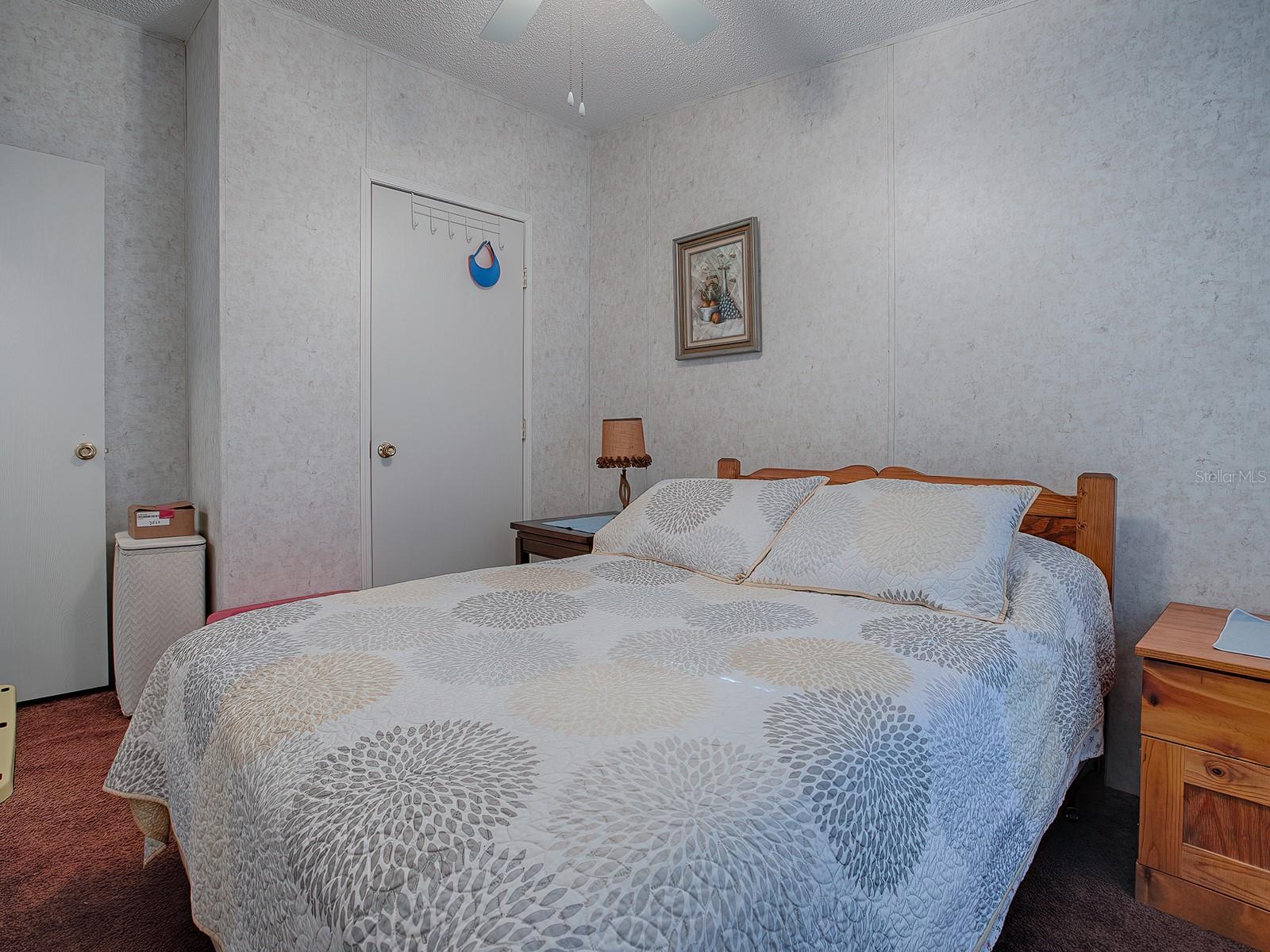 Listing photo id 26 for 3284 20th Lane