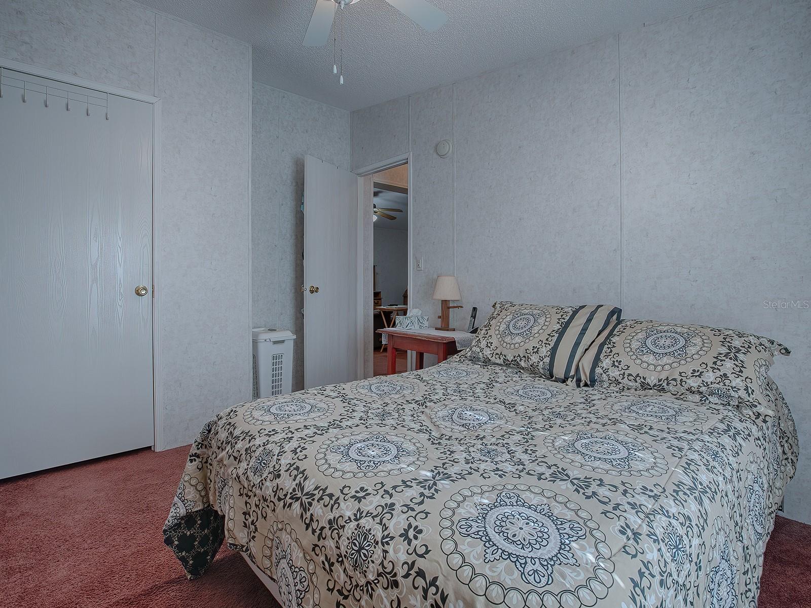 Listing photo id 28 for 3284 20th Lane