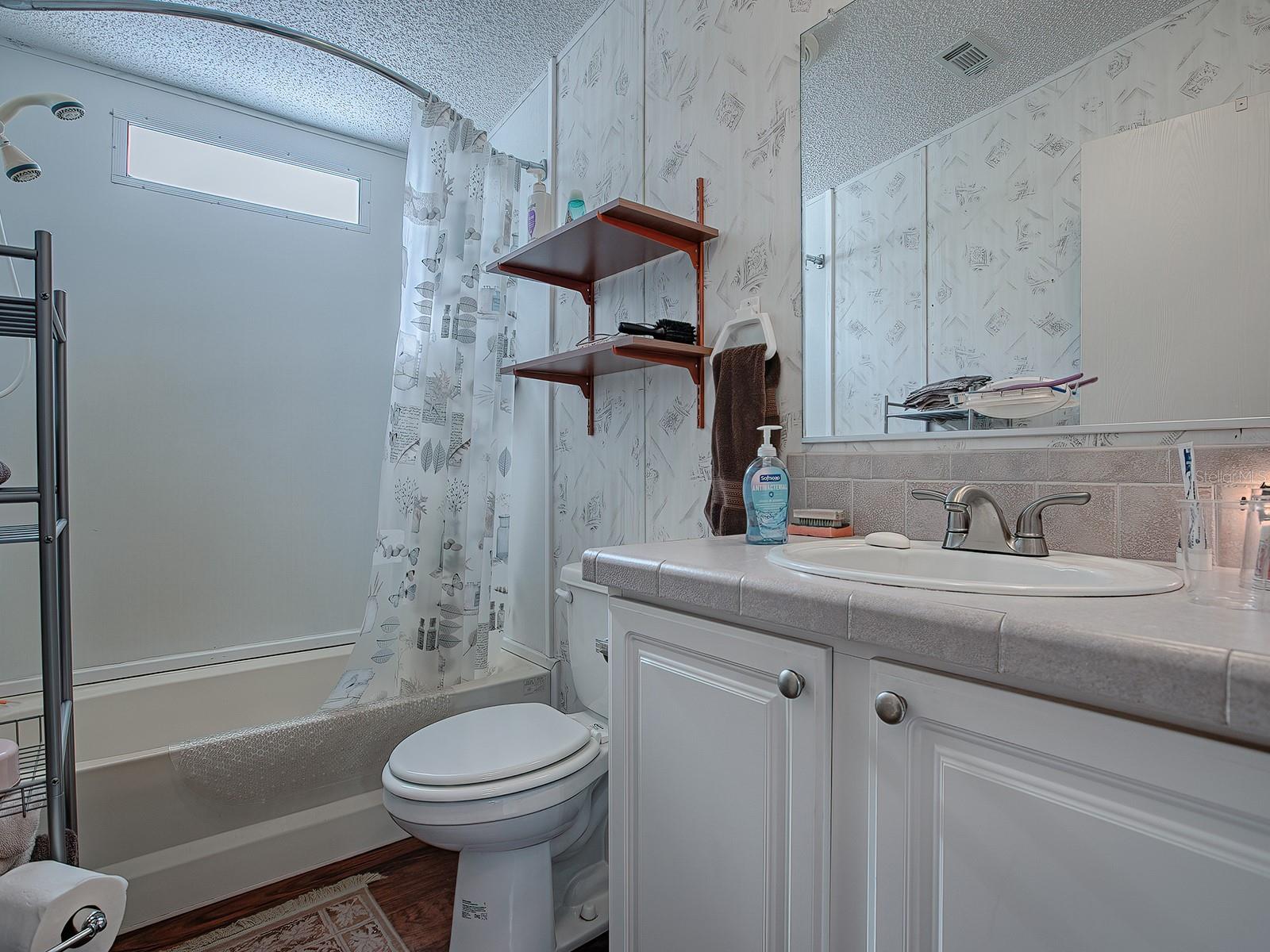 Listing photo id 29 for 3284 20th Lane