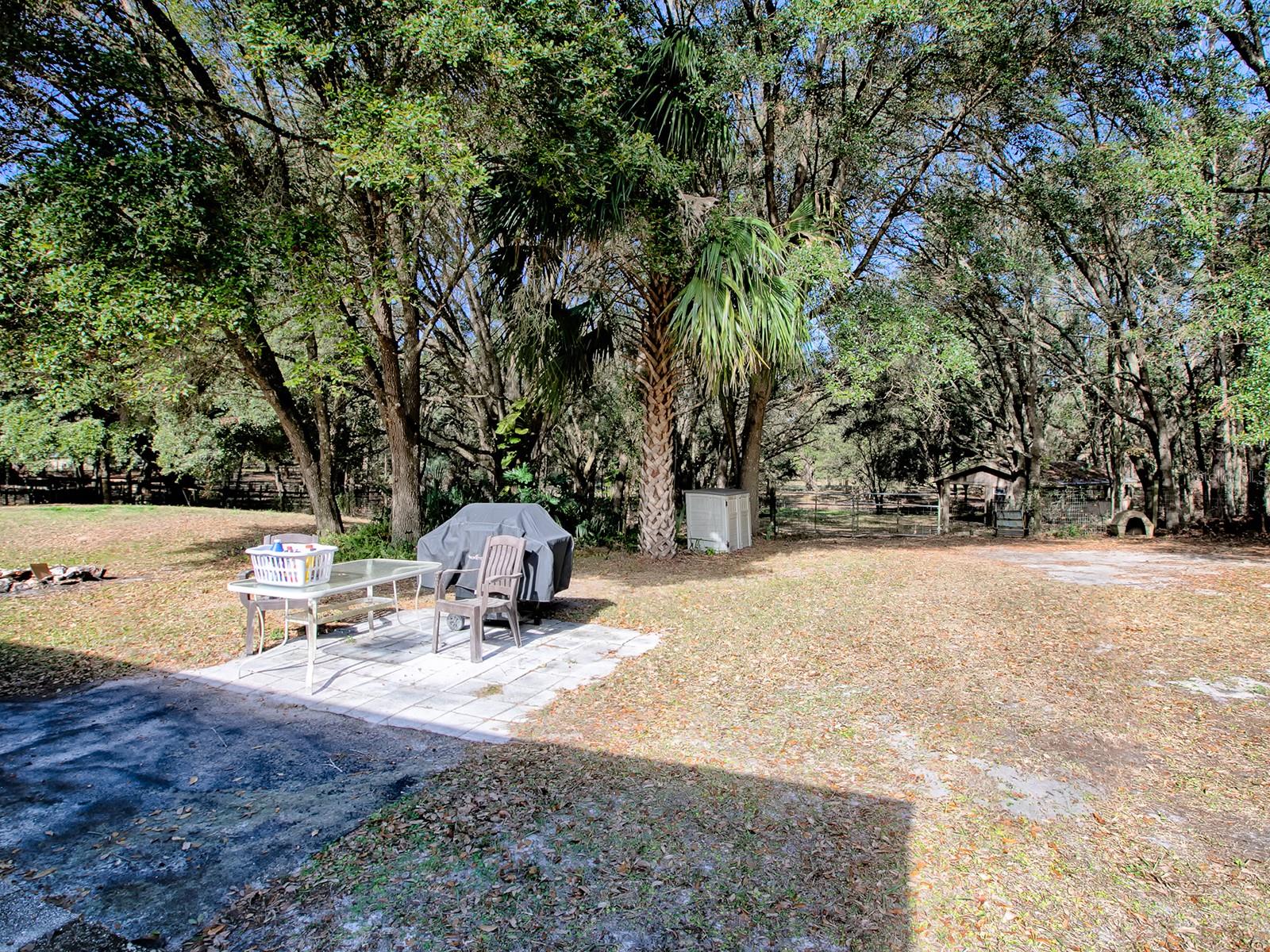 Listing photo id 34 for 3284 20th Lane