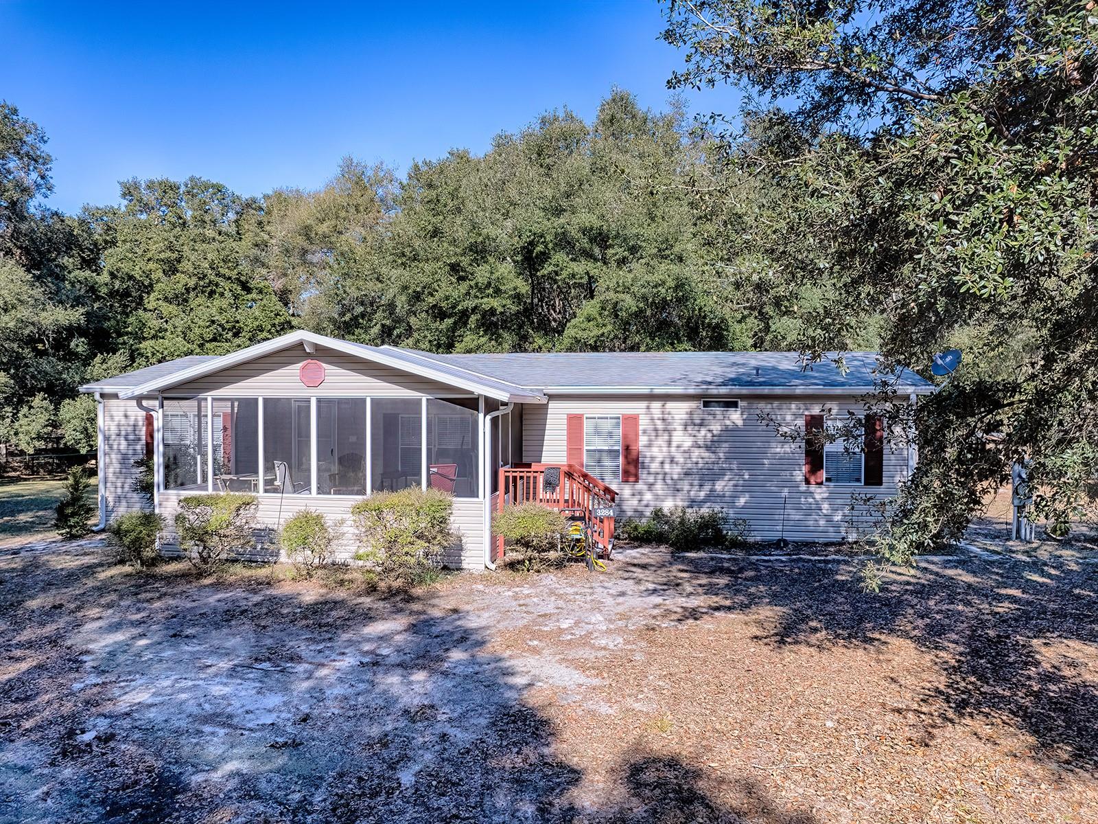 Listing photo id 43 for 3284 20th Lane