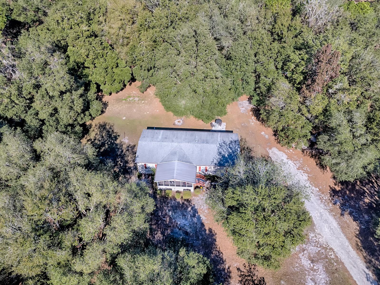 Listing photo id 45 for 3284 20th Lane