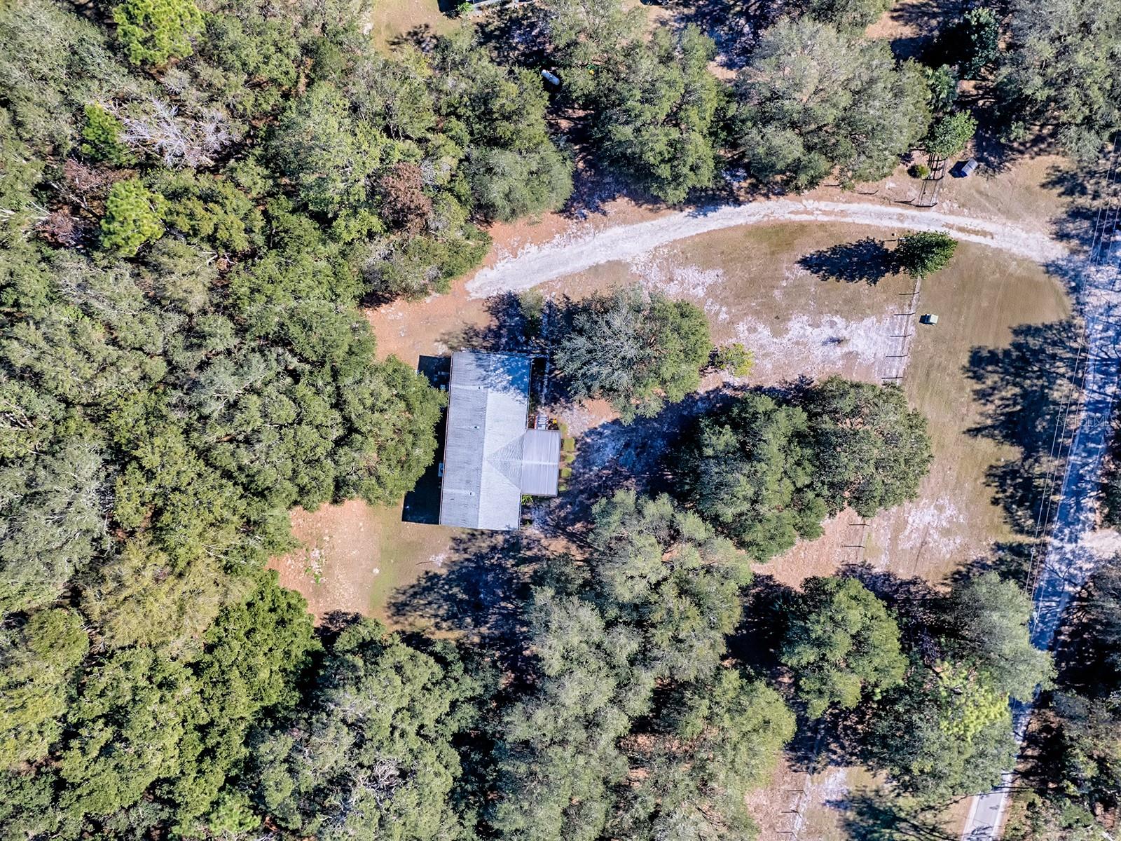 Listing photo id 48 for 3284 20th Lane